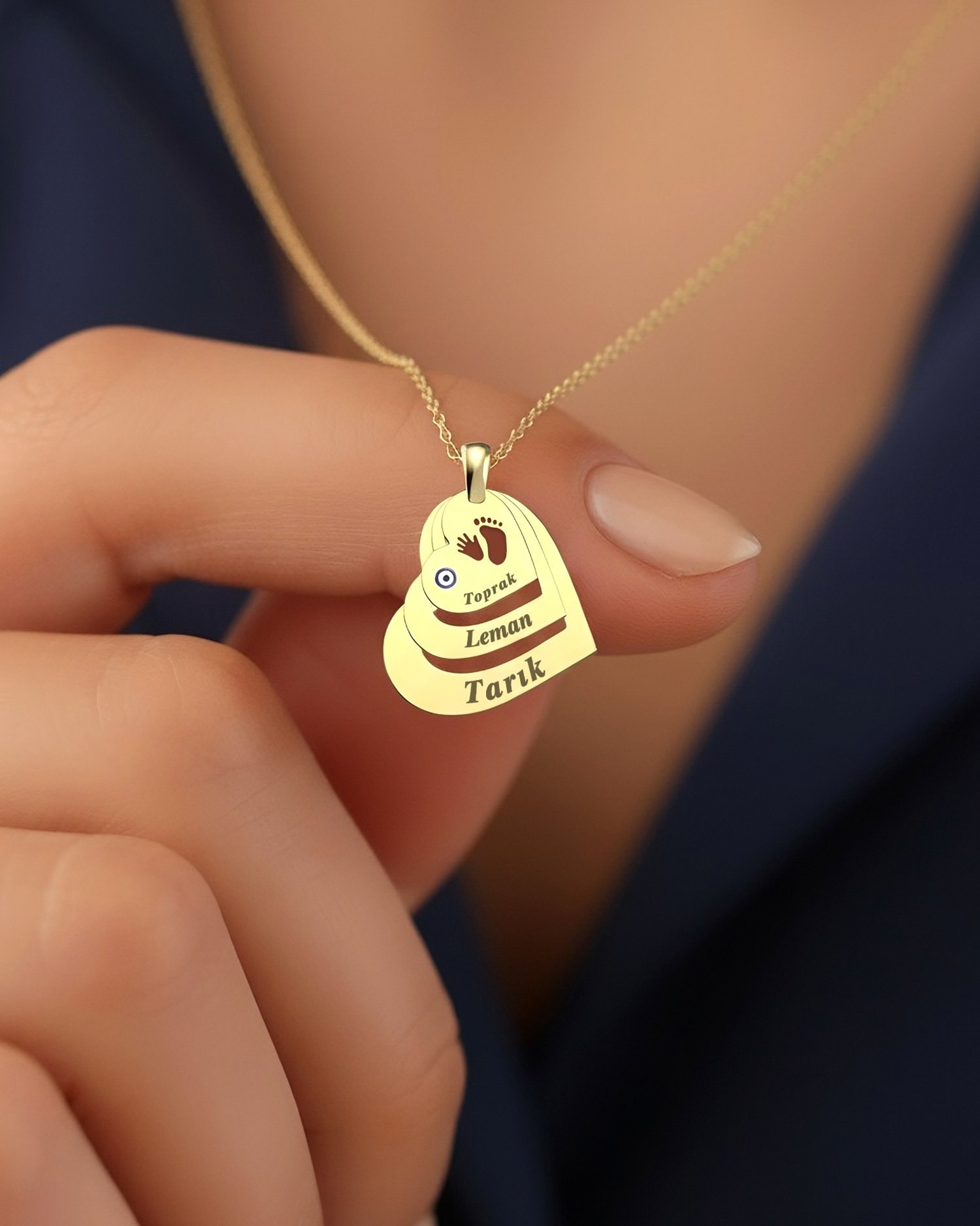 Üçlü İsimli Ayak İzi Kalpler 14 Ayar Altın Kolye