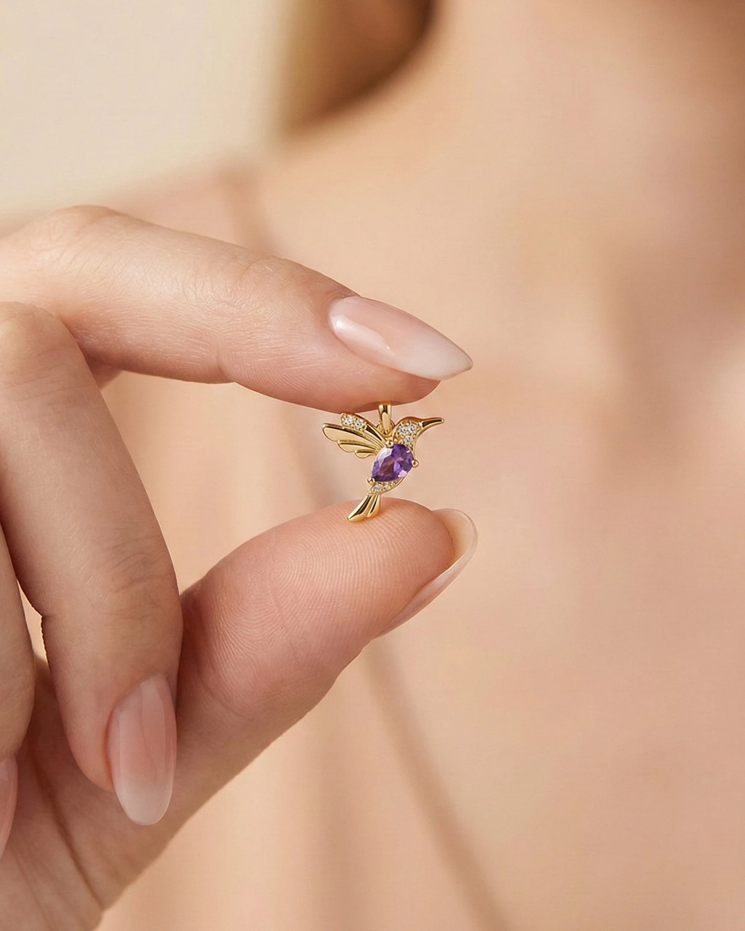 Ametist Damla Taşlı Arı Kuşu 14 Ayar Altın Kolye Ucu