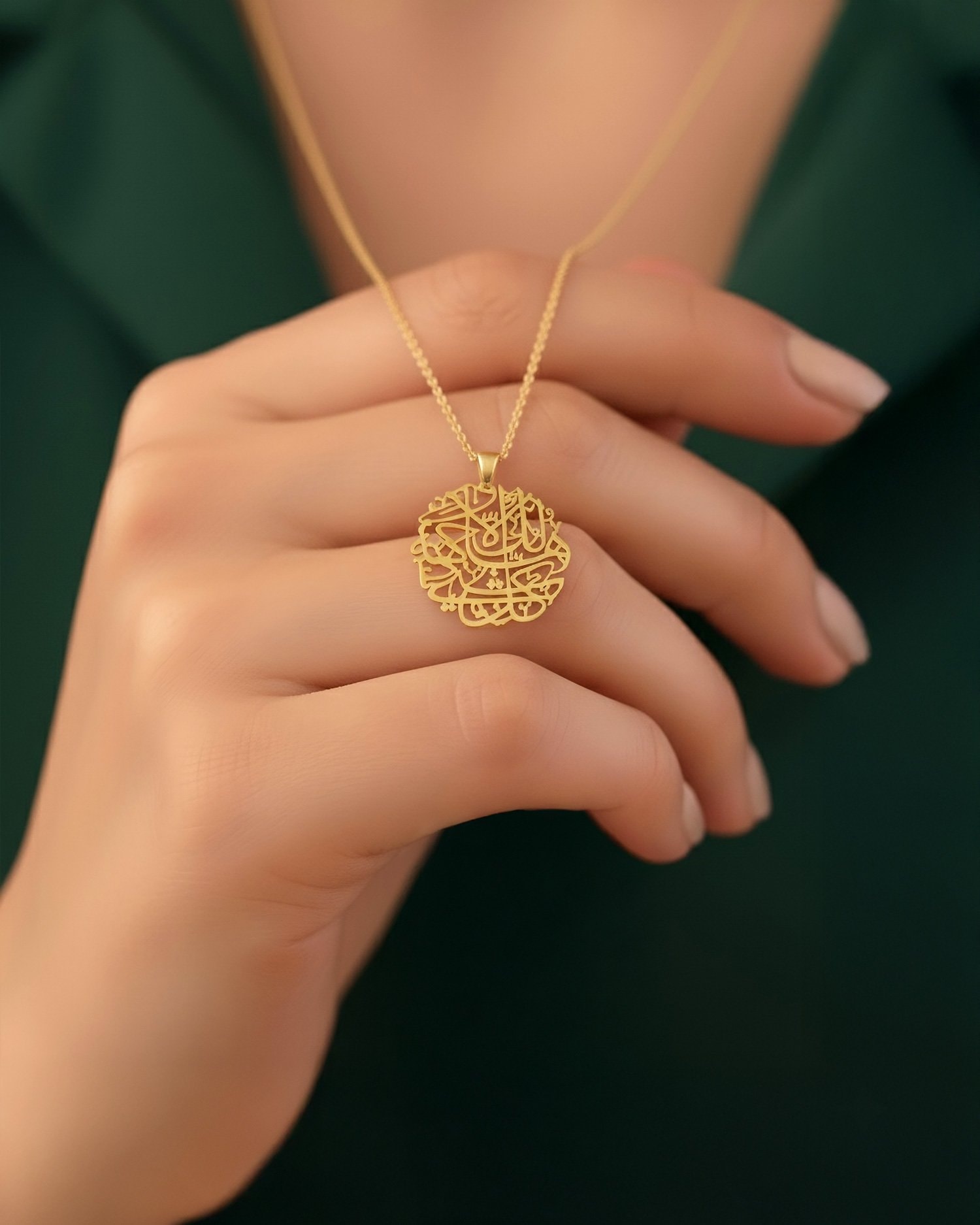 Maşallah Hat Sanatı Nazar Duası 14 Ayar Altın Kolye