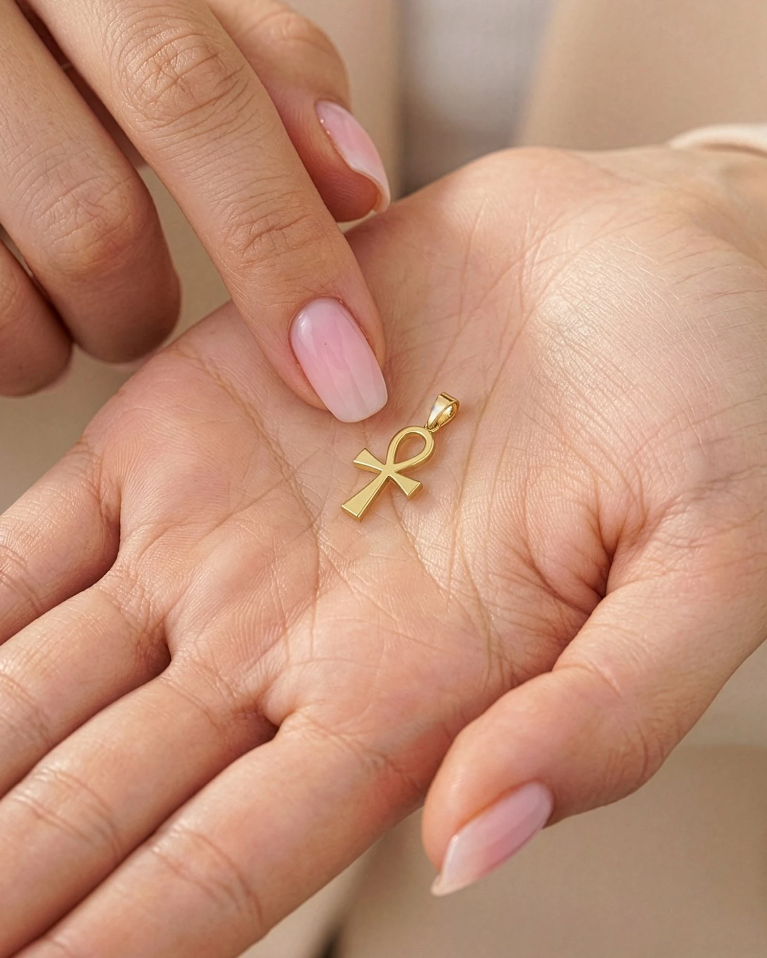 Ankh Antik Mısır Sembolü 14 Ayar Altın Kolye Ucu