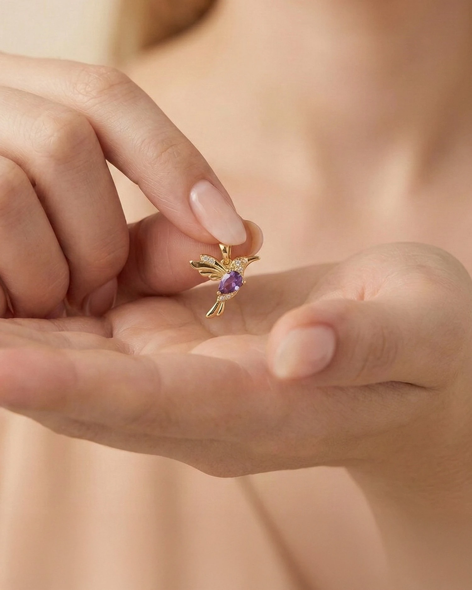 Ametist Damla Taşlı Arı Kuşu 14 Ayar Altın Kolye Ucu