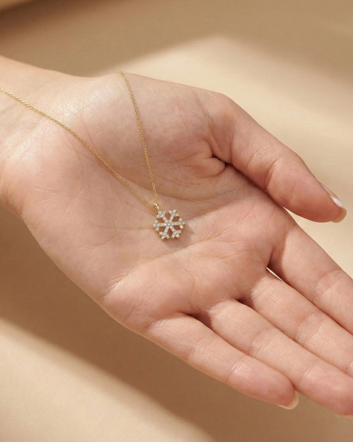 Kar Tanesi 14 Ayar Altın Kolye