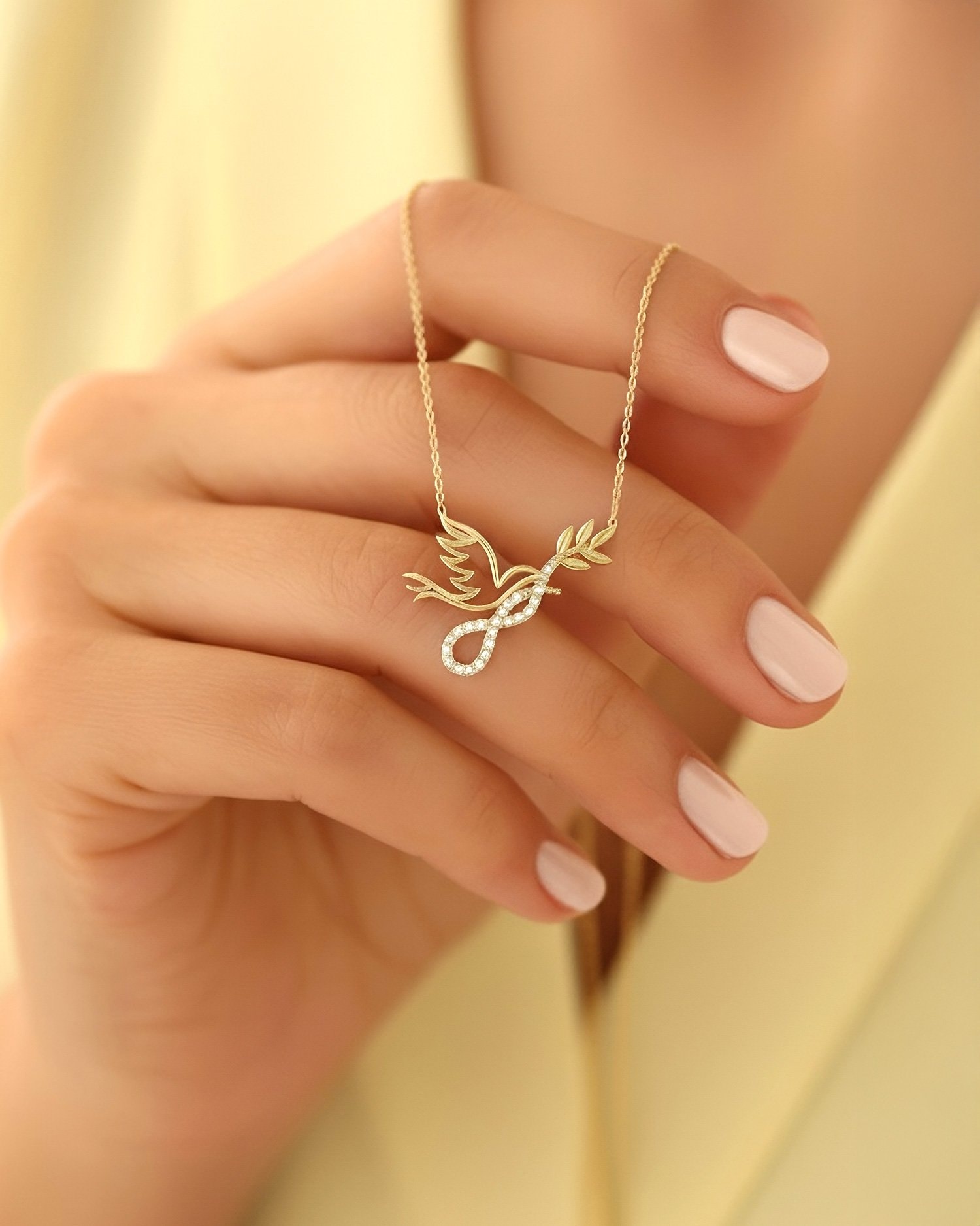 Barış Güvercini 14 Ayar Altın Kolye