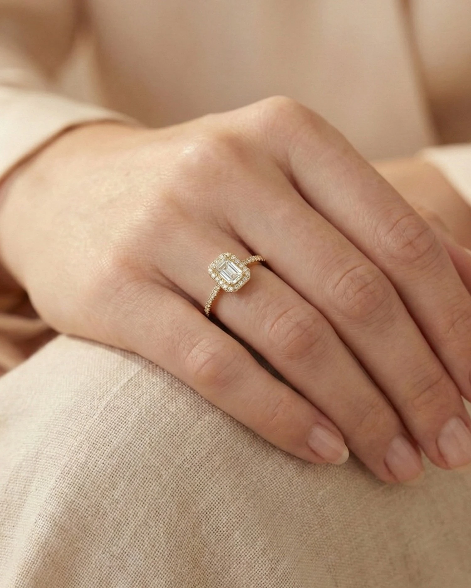 Baget Tek Taş 14 Ayar Altın Yüzük