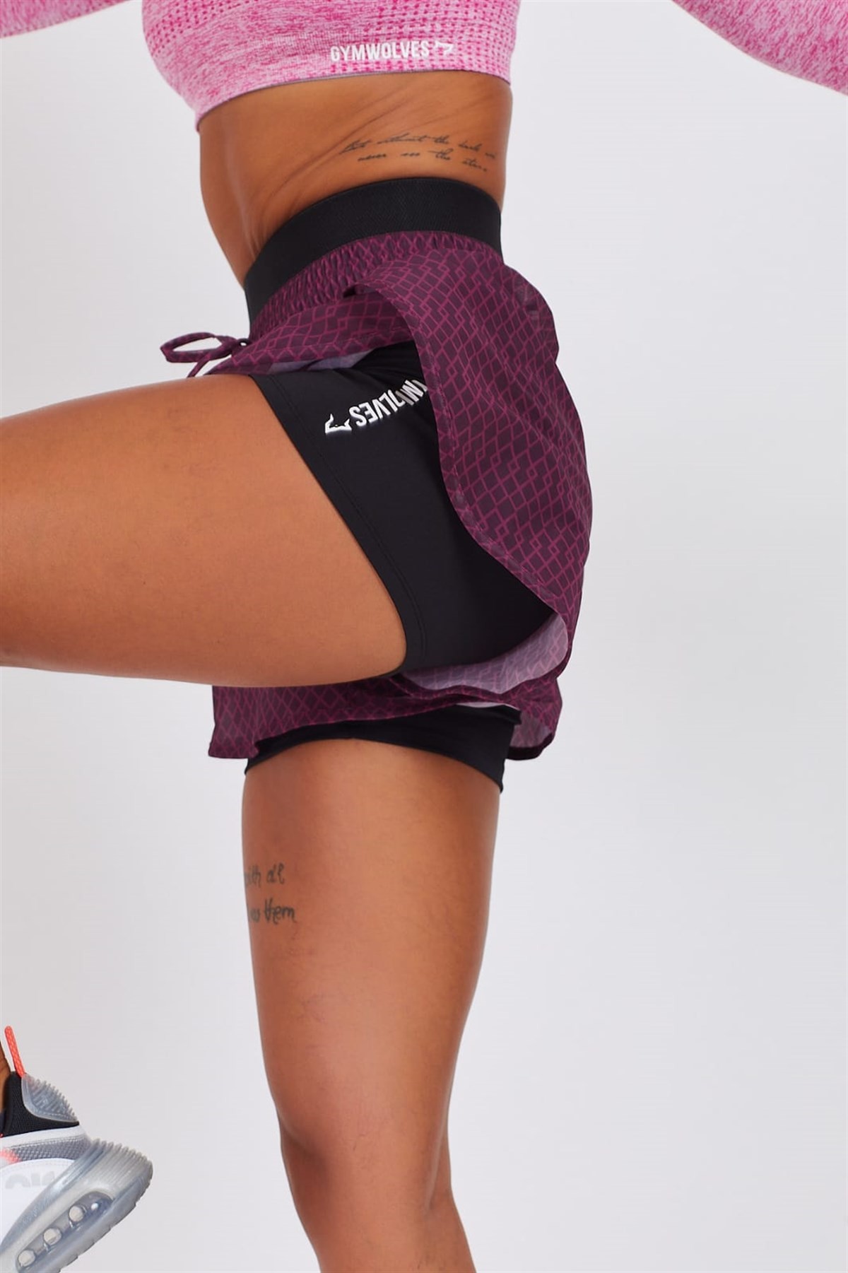 Gymwolves Kadın Spor Şort | İki Konbinasyon Bir Arada | Taytlı Spor Şort | Bordo | Comfortable Serisi |