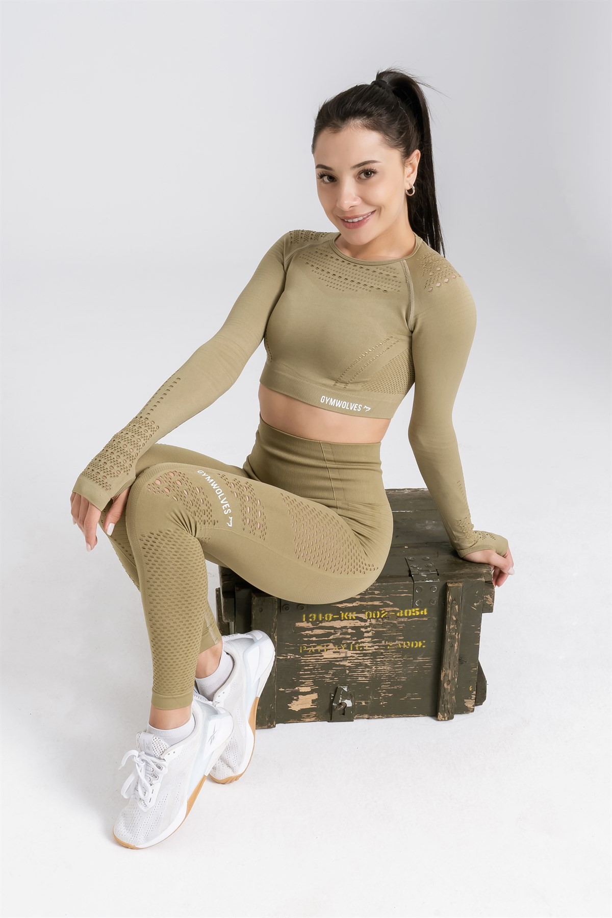 Gymwolves Kadın Uzun Kollu Dikişsiz Spor T-Shirt | Crop Tops | Yeşil | Aktive Power Serisi |