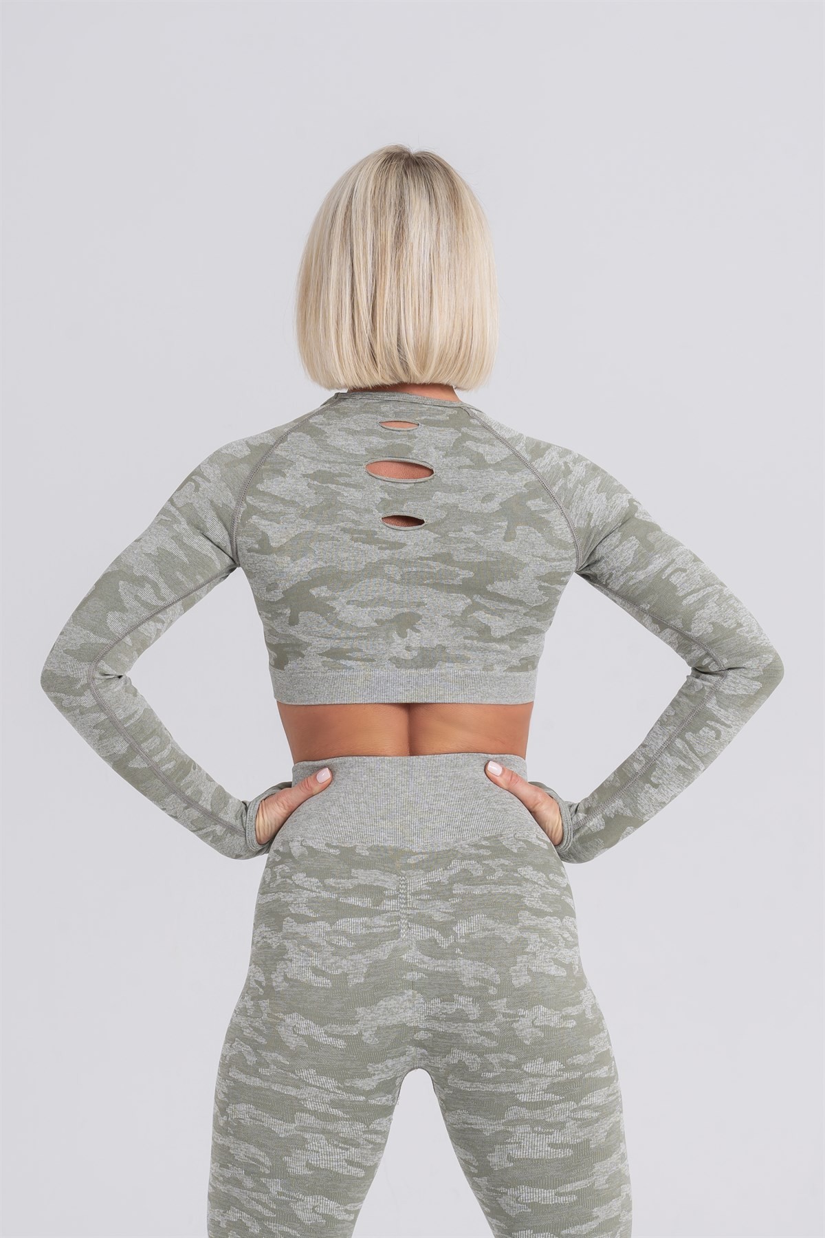 Gymwolves Kadın Uzun Kollu Dikişsiz Spor Tişört | Crop Tops | Haki | Action Serisi Serisi |