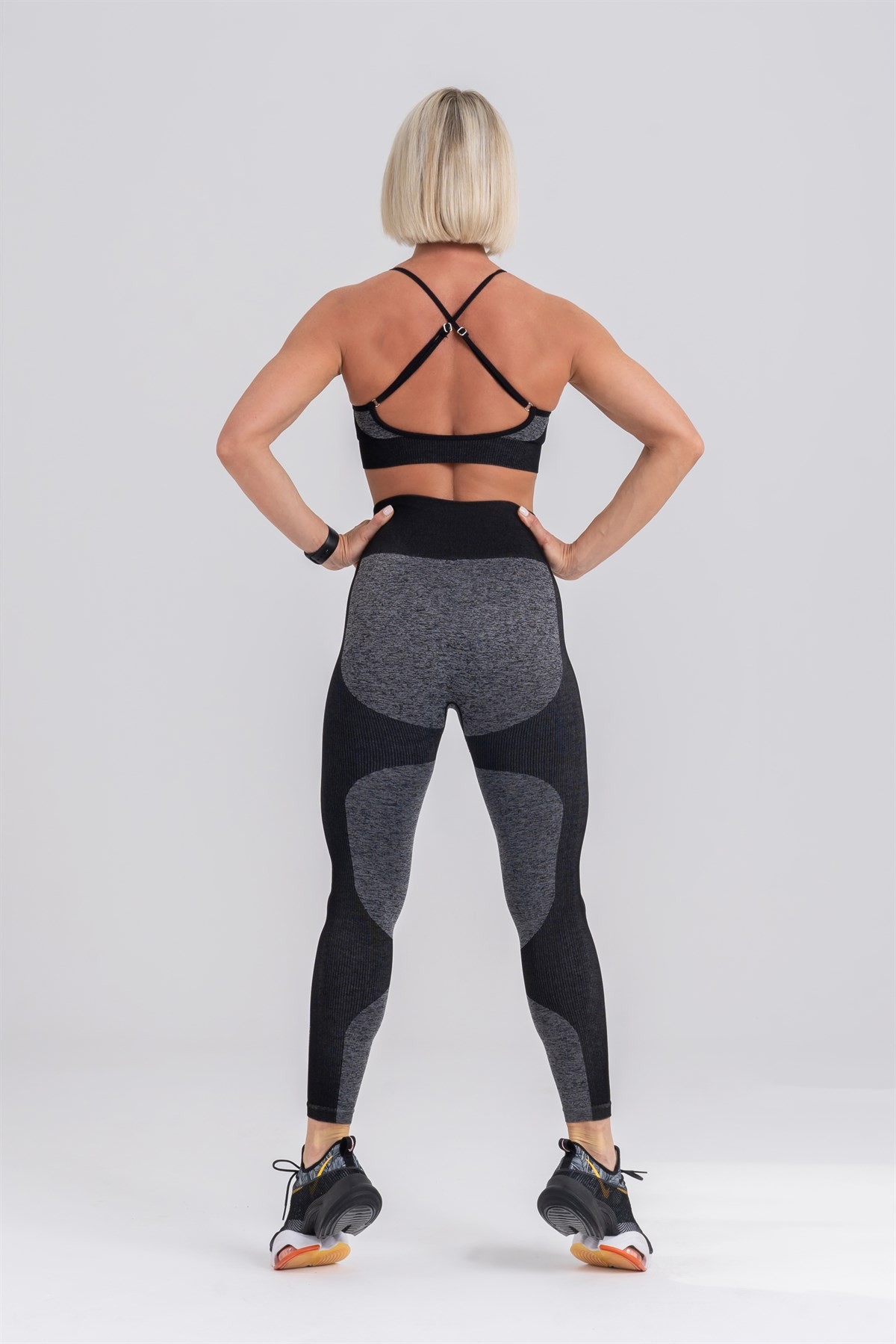 Gymwolves Dikişsiz Spor Tayt | Seamles Leggings | Siyah | Strong Serisi |