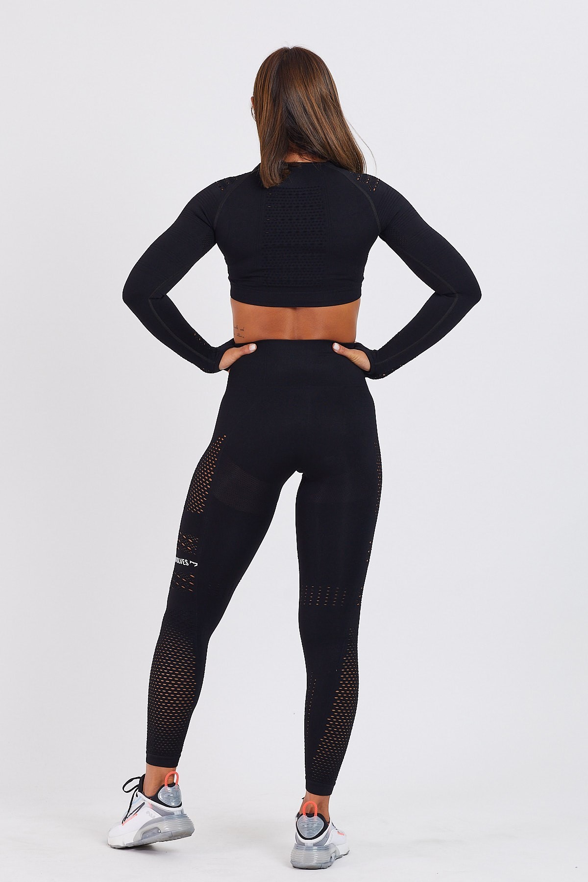 Gymwolves Kadın Uzun Kollu Dikişsiz Spor T-Shirt | Crop Tops | Siyah | Aktive Power Serisi |