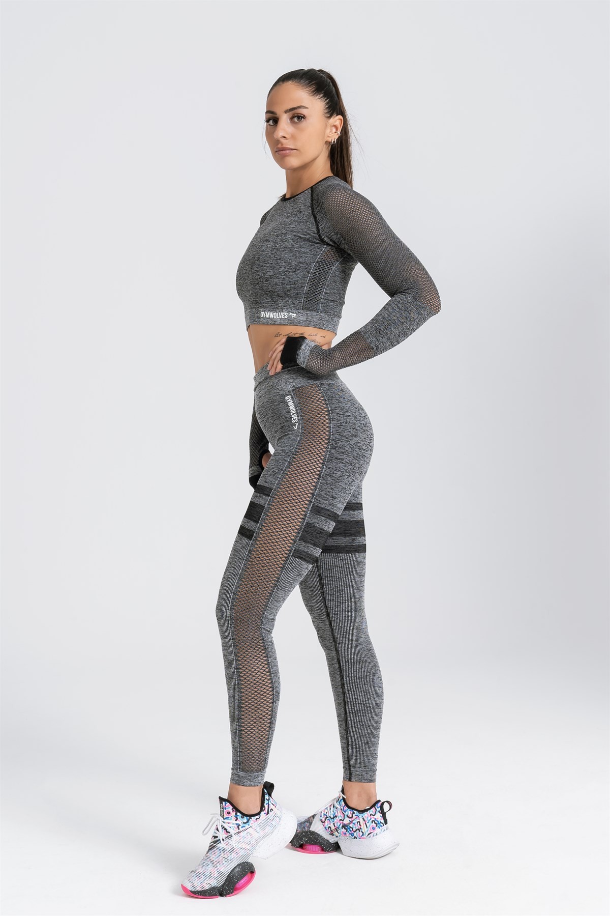 Gymwolves Kadın Uzun Kollu Dikişsiz Spor Tişört | Crop Tops | Siyah | Queen Serisi |