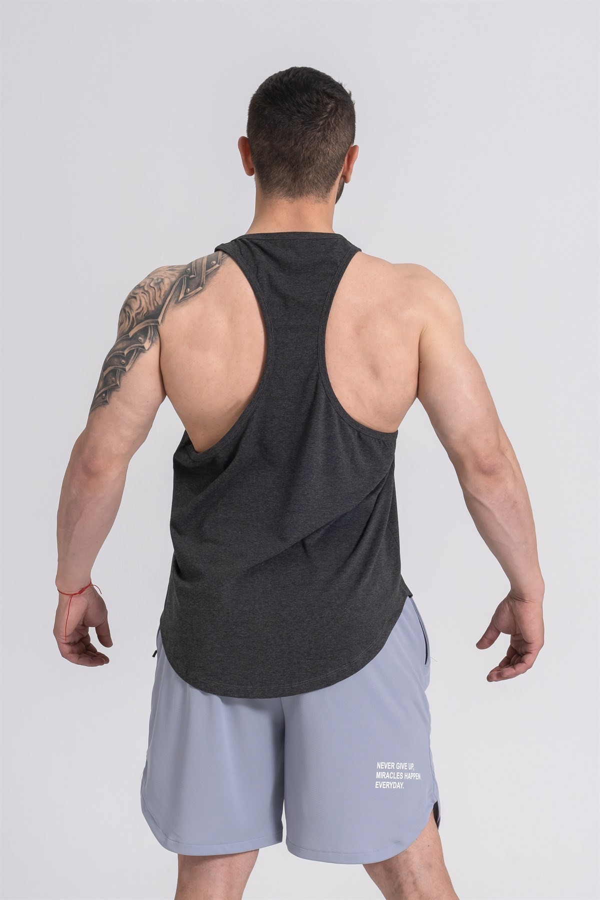 Gymwolves Erkek Spor Atleti | Stringer | Workout Tanktop | Siyah Melanj | Wolf Serisi