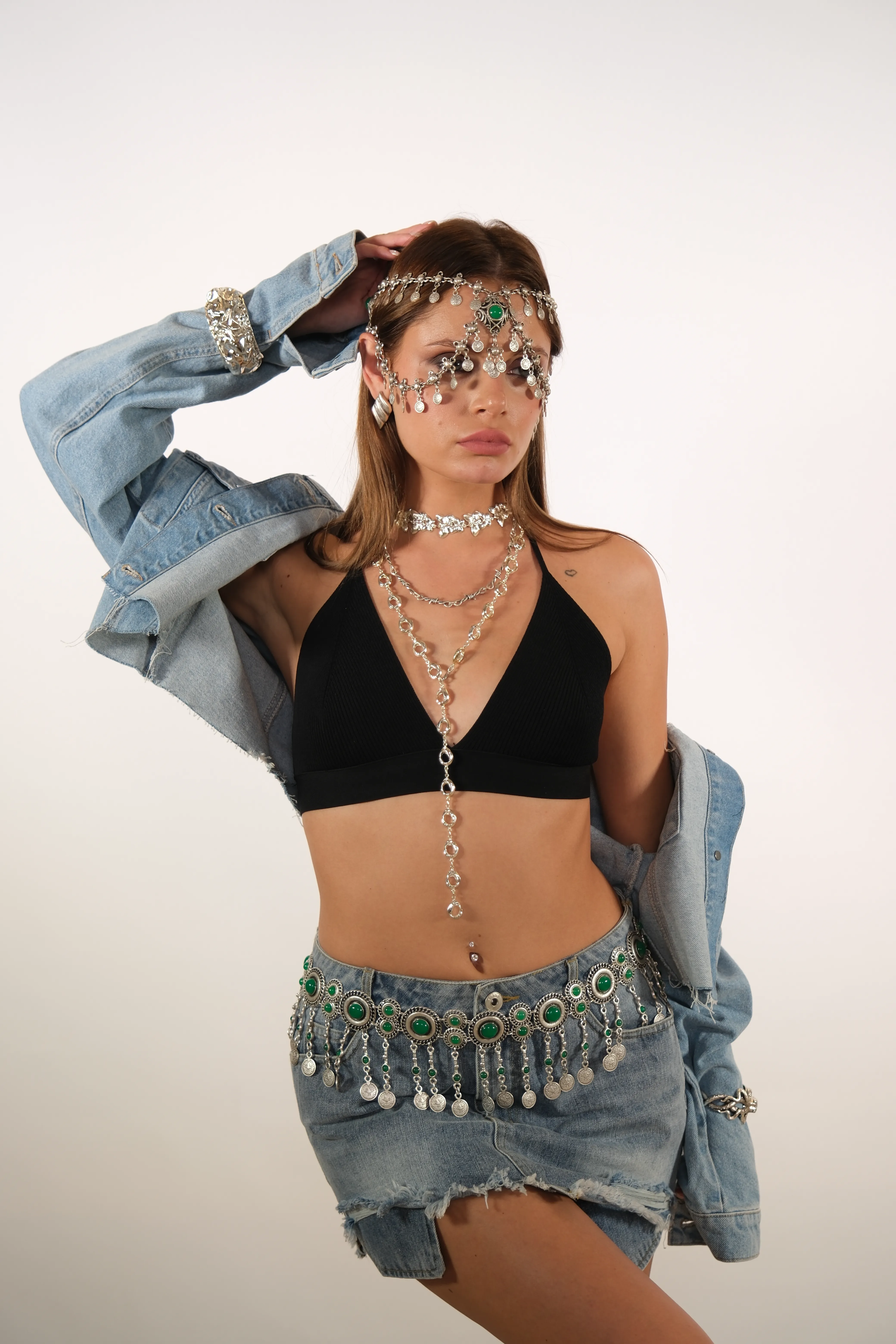 Gümüş kaplama yeşil cam taş kemer