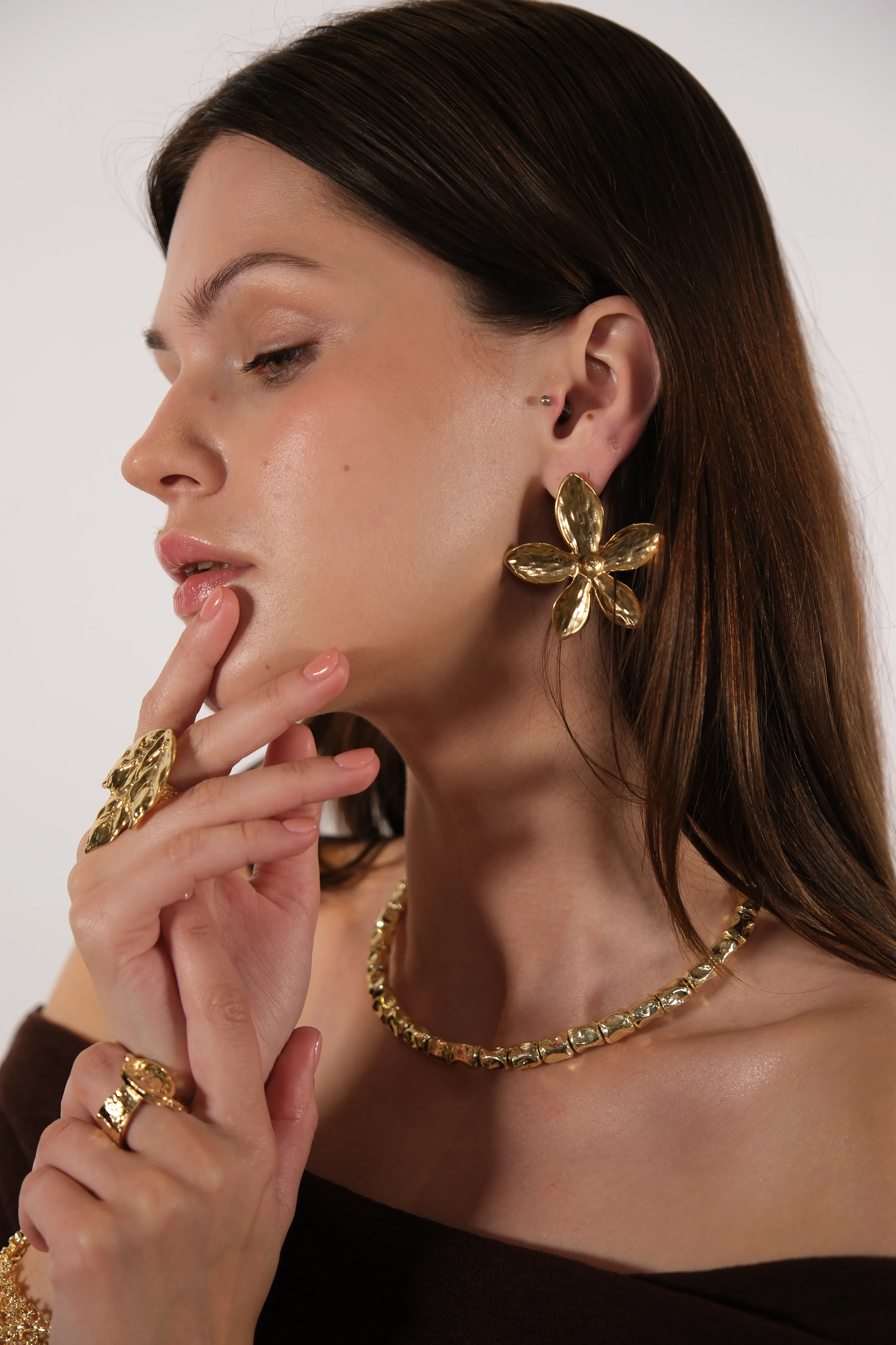 Altın kaplama kalın boncuk tasarım kolye