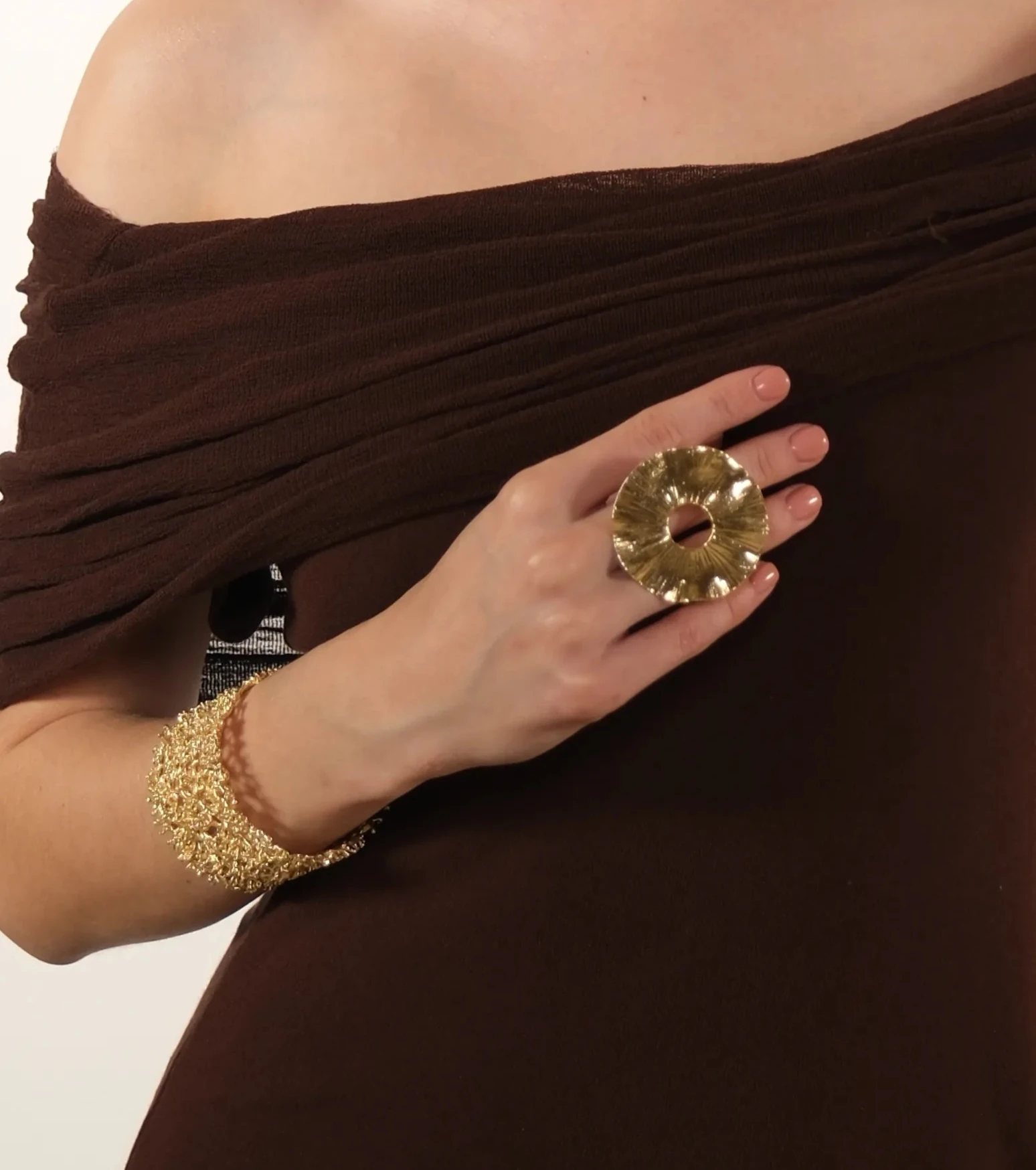 Altın kaplama maksimalist yüzük