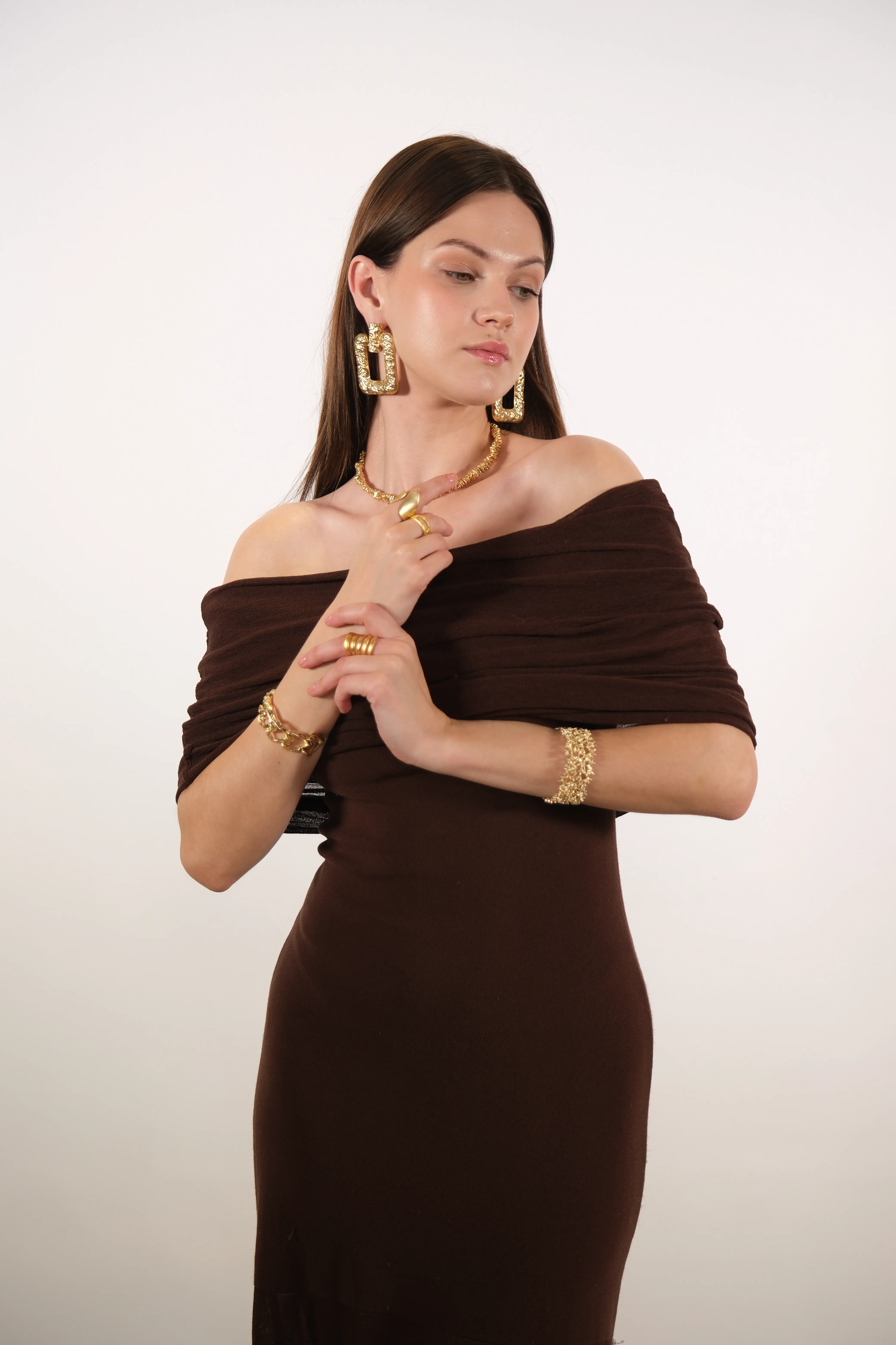 Altın kaplama modern tasarım küpe