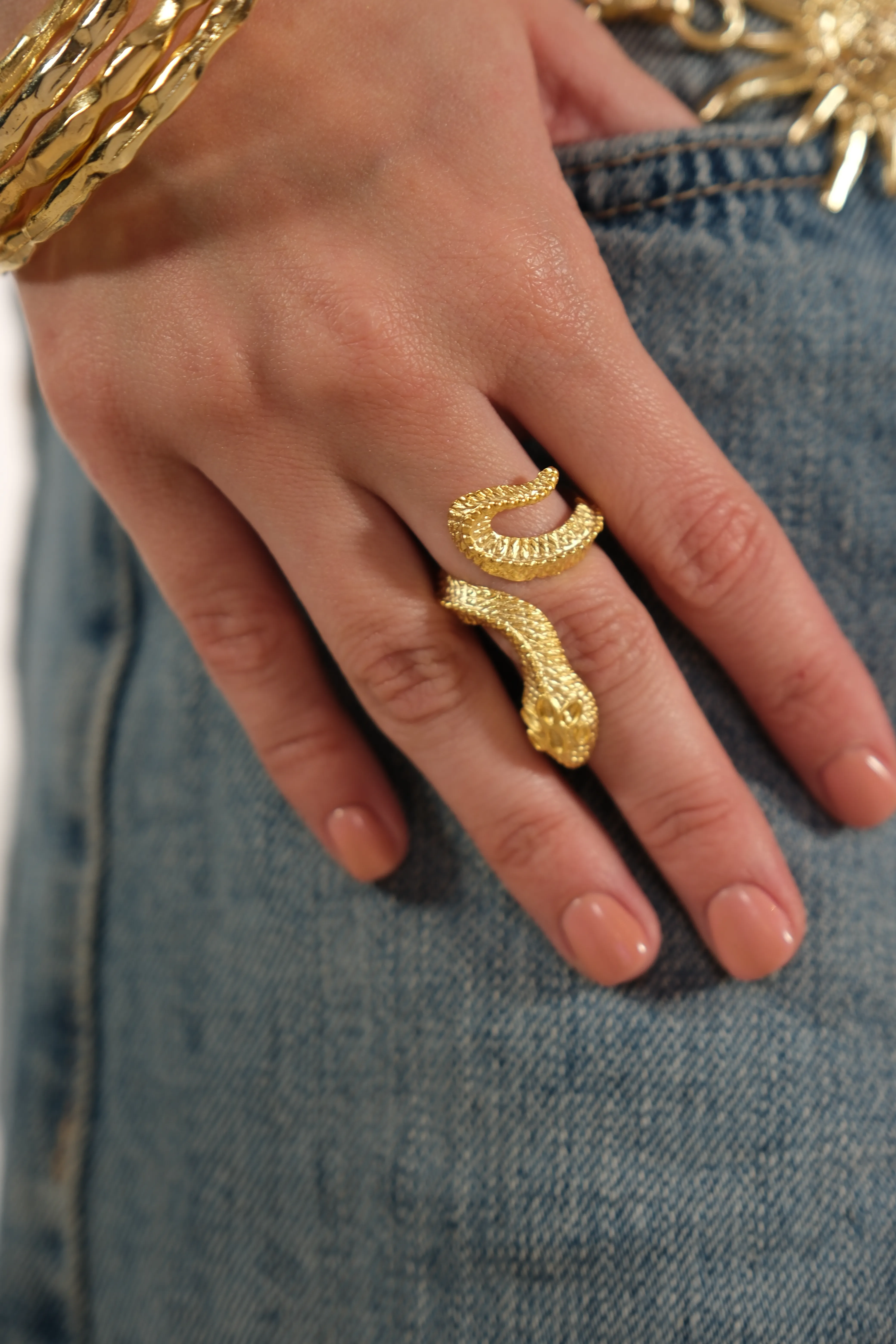 Altın kaplama yılan detay ayarlanabilir yüzük