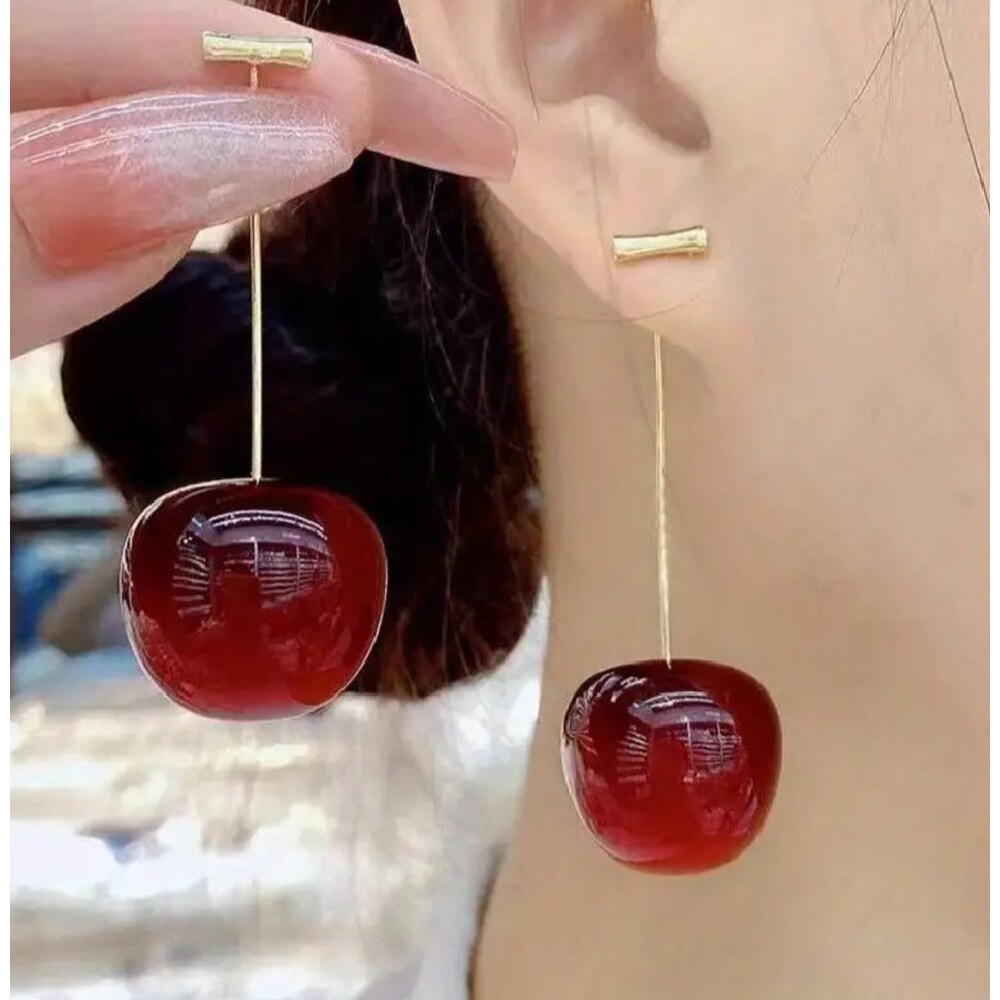 Cherry Küpe