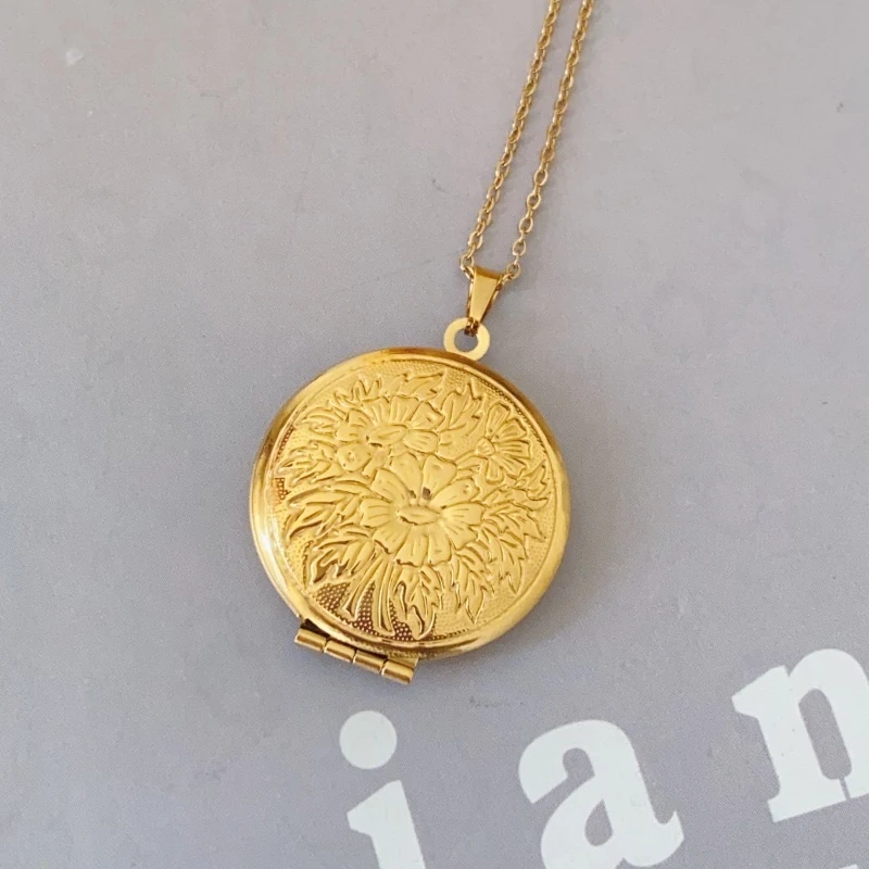 Çelik | Flowers Open Locket Kolye