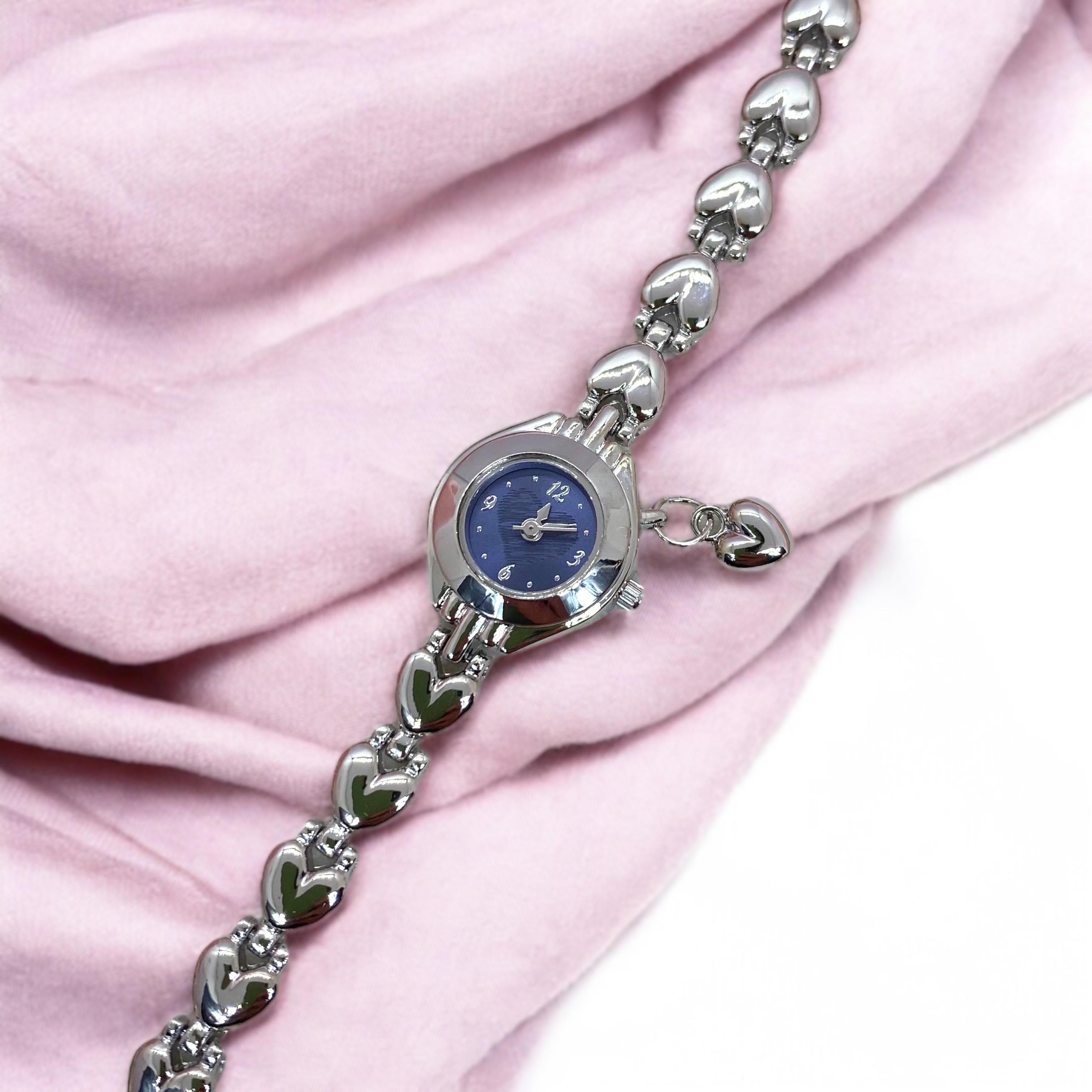 Silver-Dark Blue Sweetheart Saat