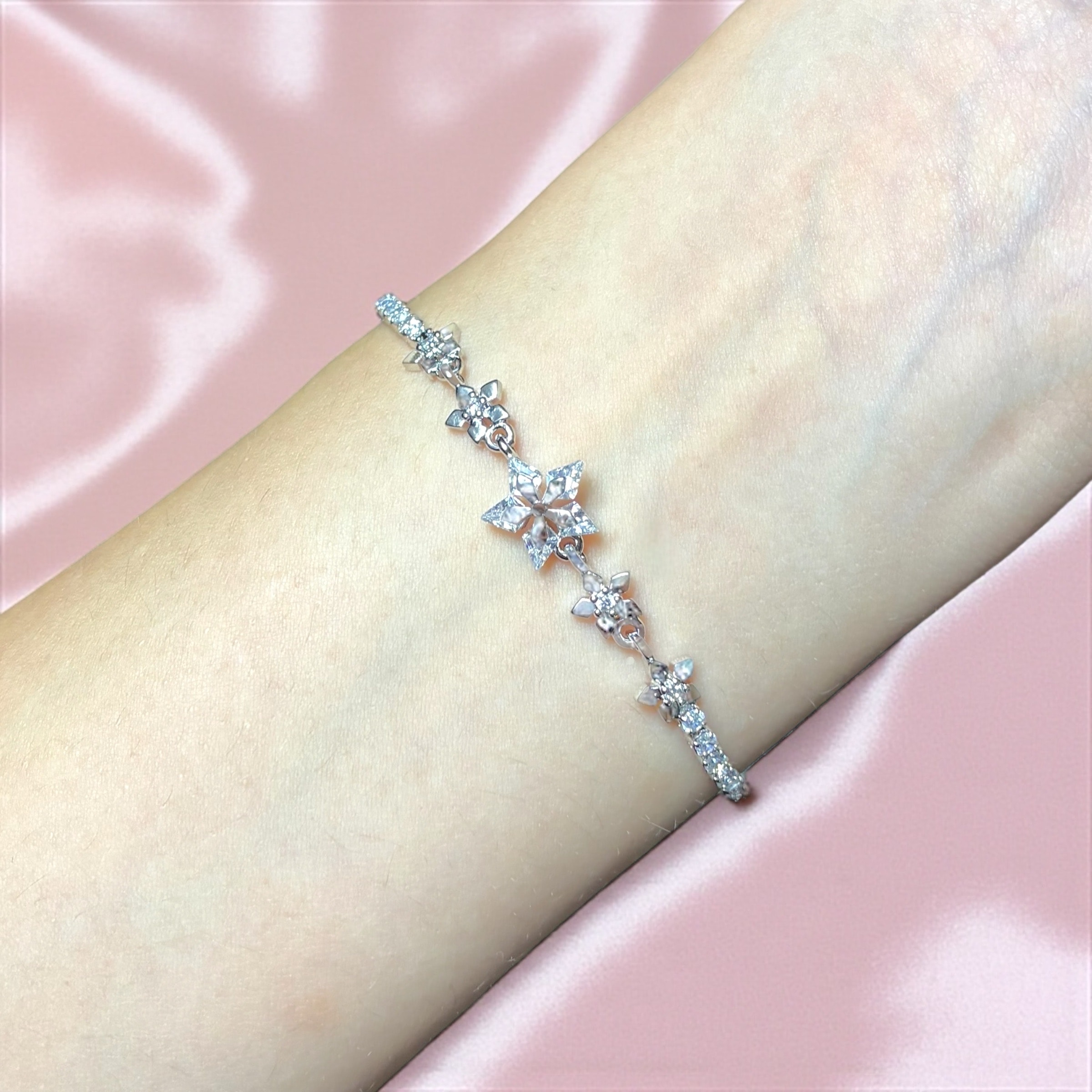 VIP | Zarif Yıldızlı Bileklik