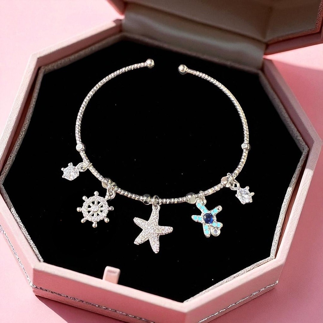 Deniz Yıldızı Charm Kelepçe Bileklik