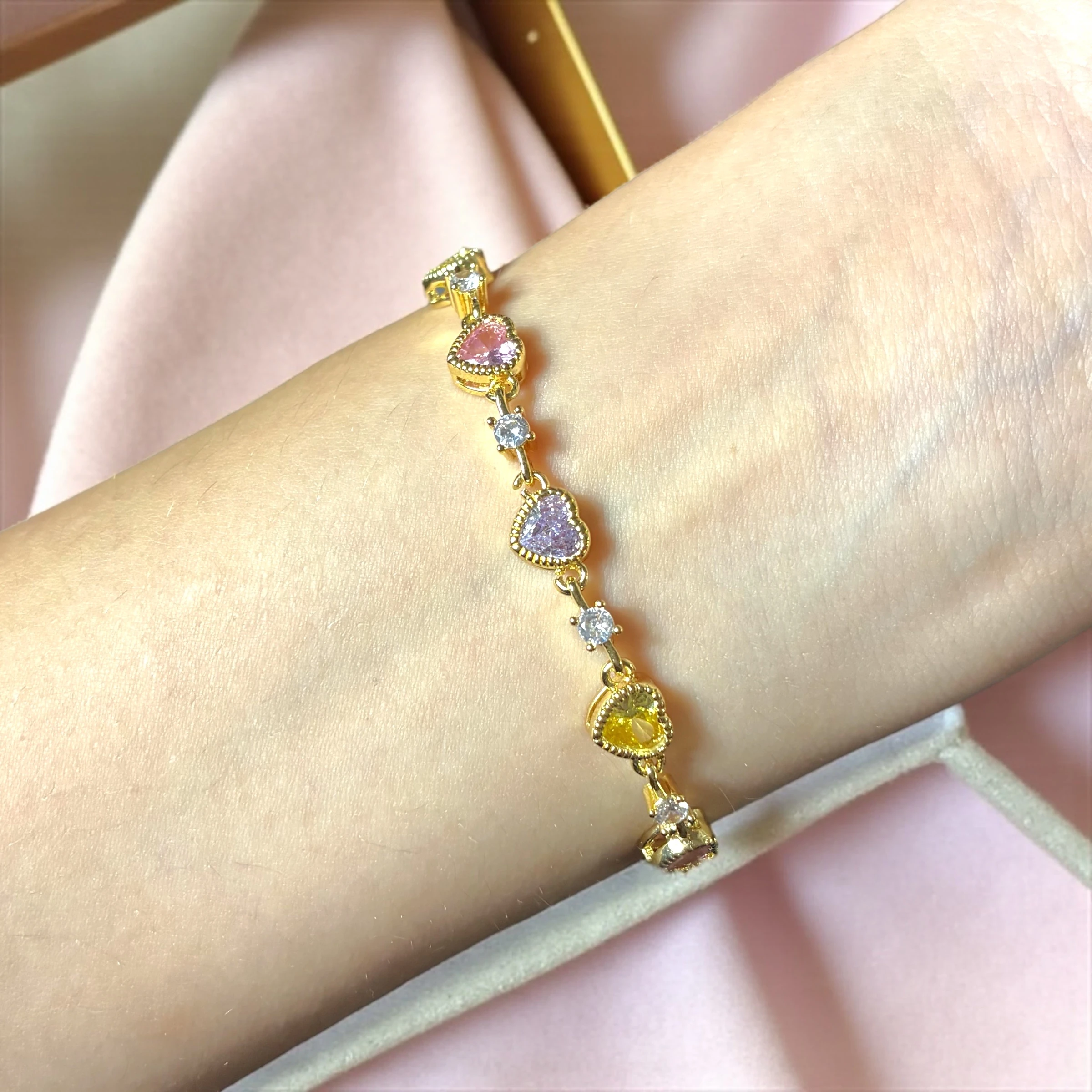 Rainbow Heart Asansörlü Bileklik