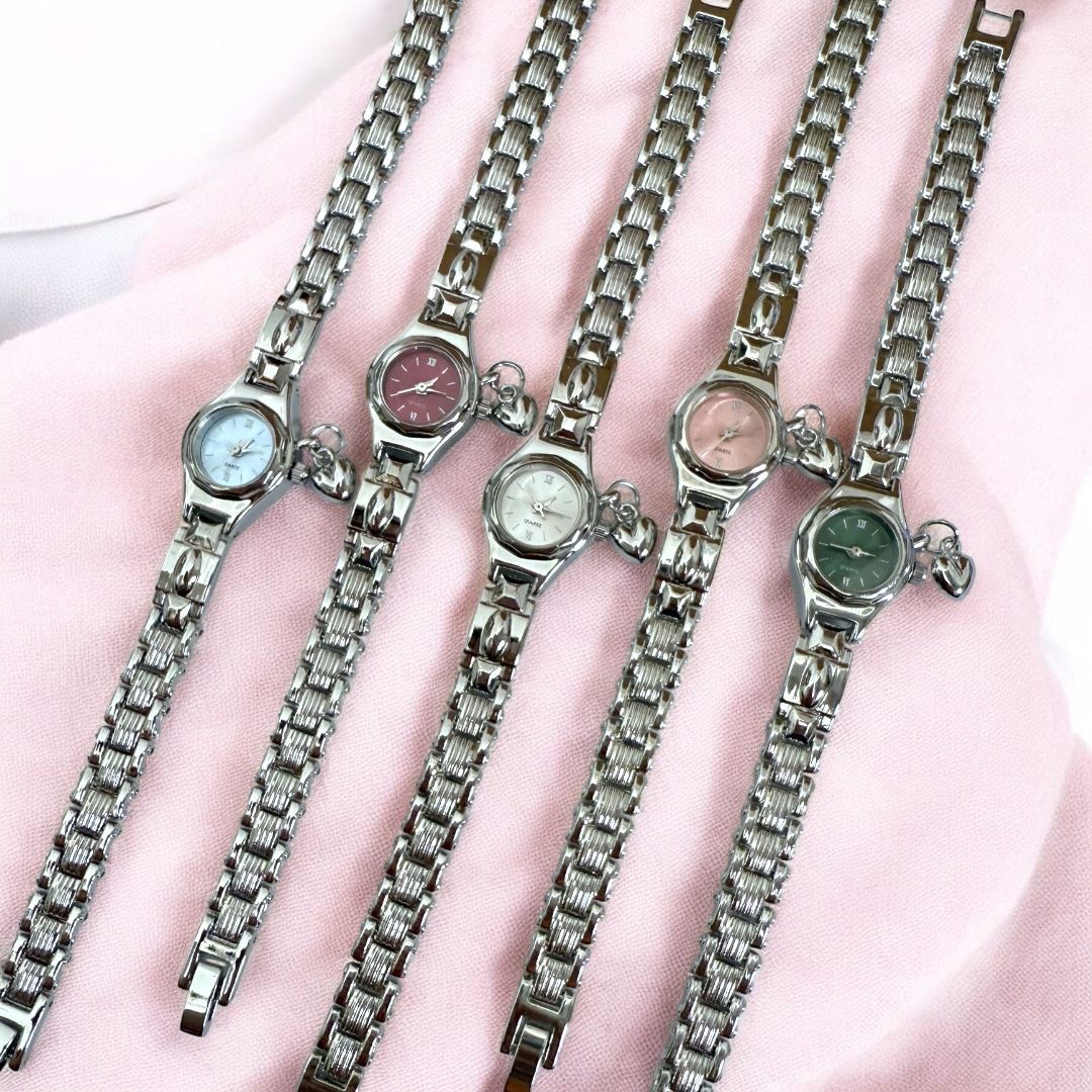 Kalpli Charmlı Vintage Saat