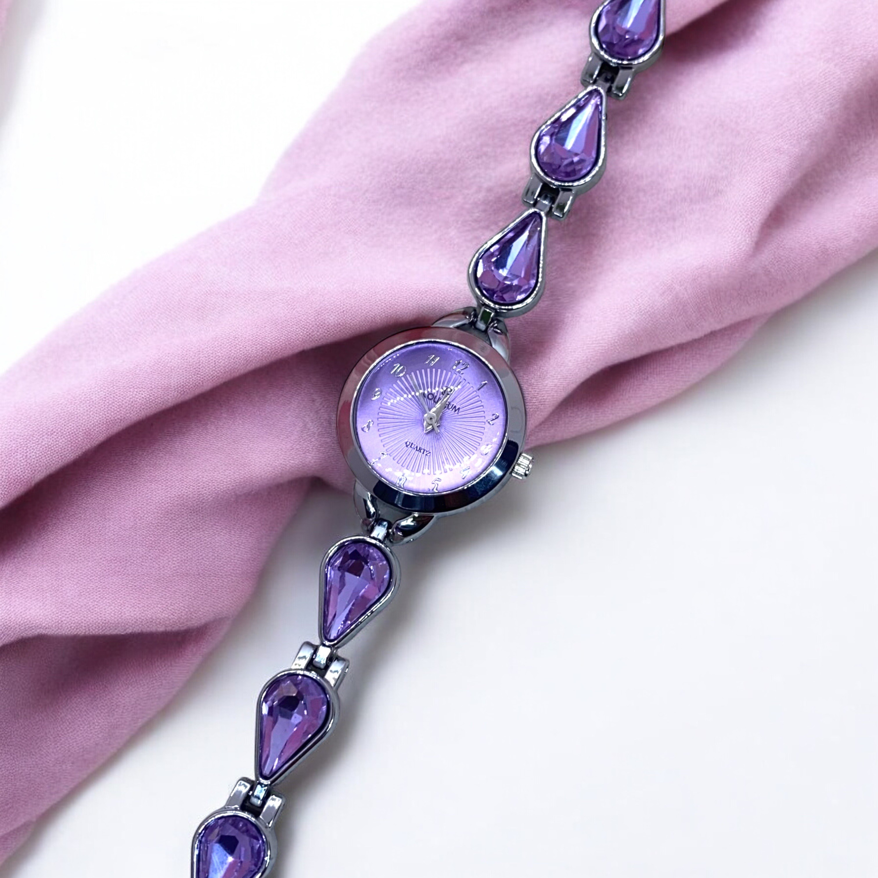 Amethyst Saat