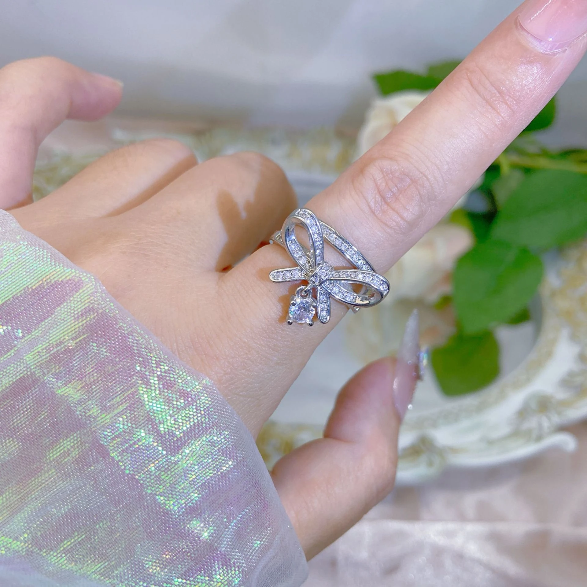 Kurdele Charm Yüzük