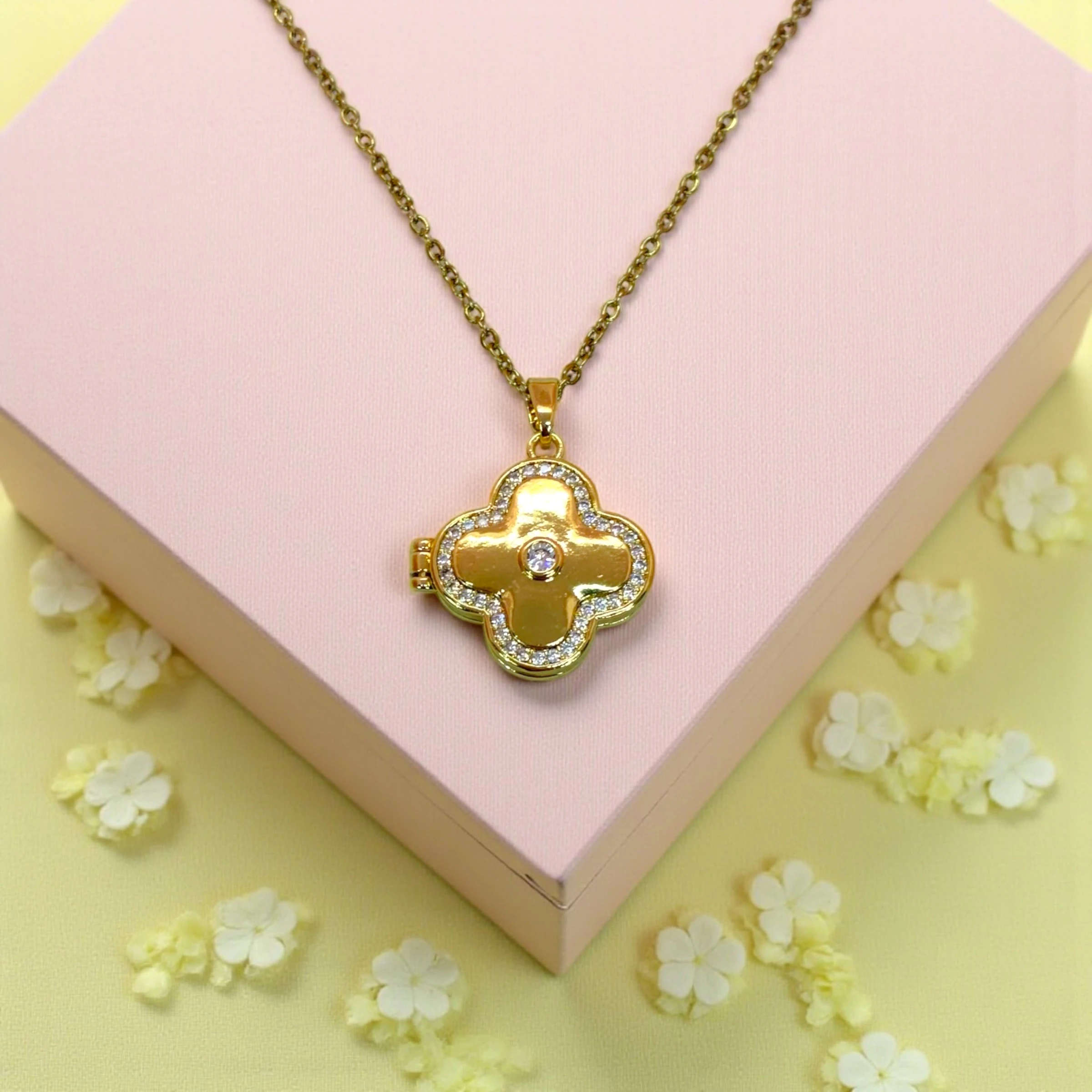 Çelik | Cleef Open Locket Kolye