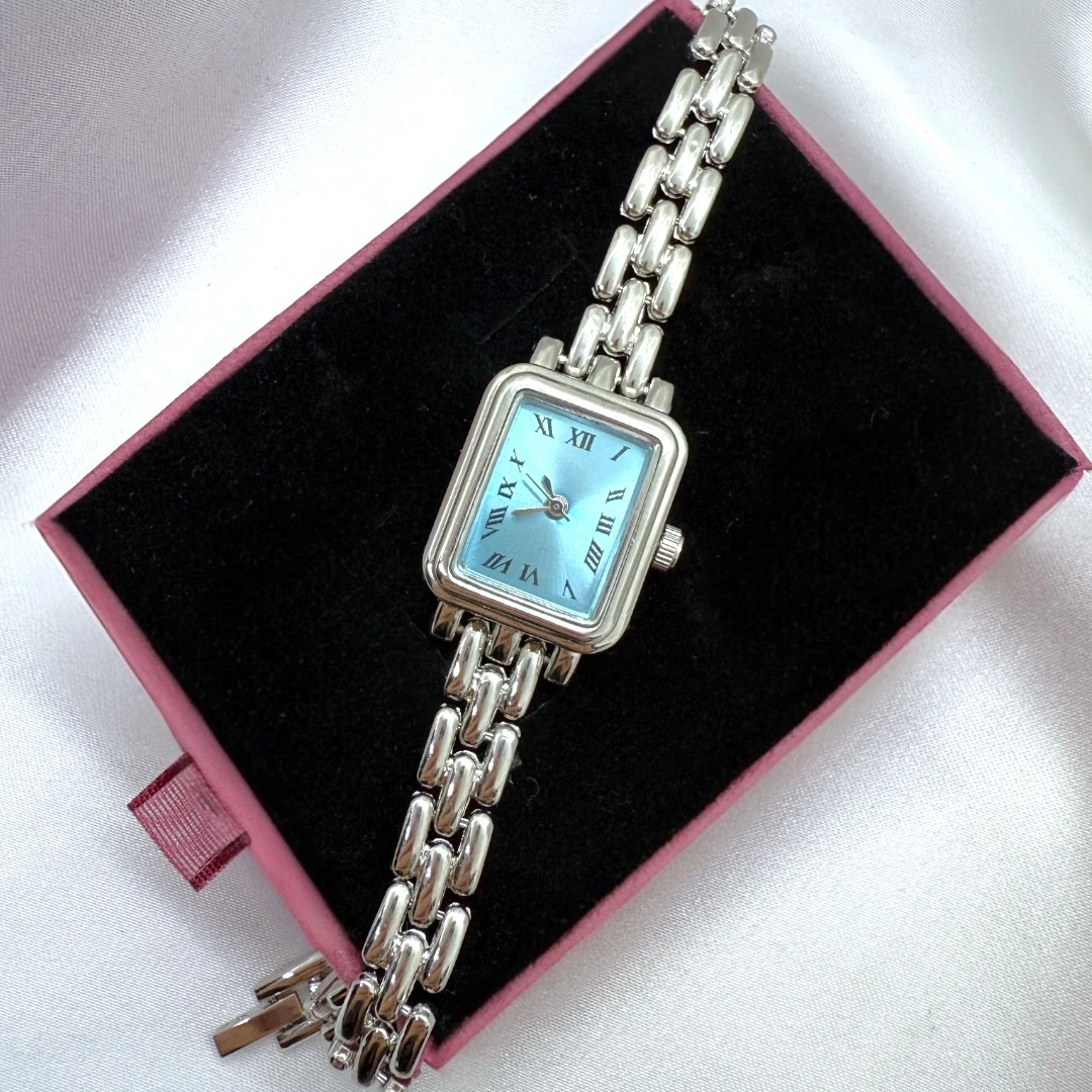 Baby Blue Vintage Saat