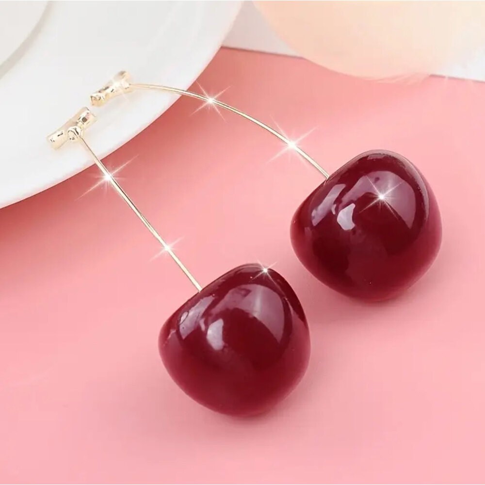Cherry Küpe