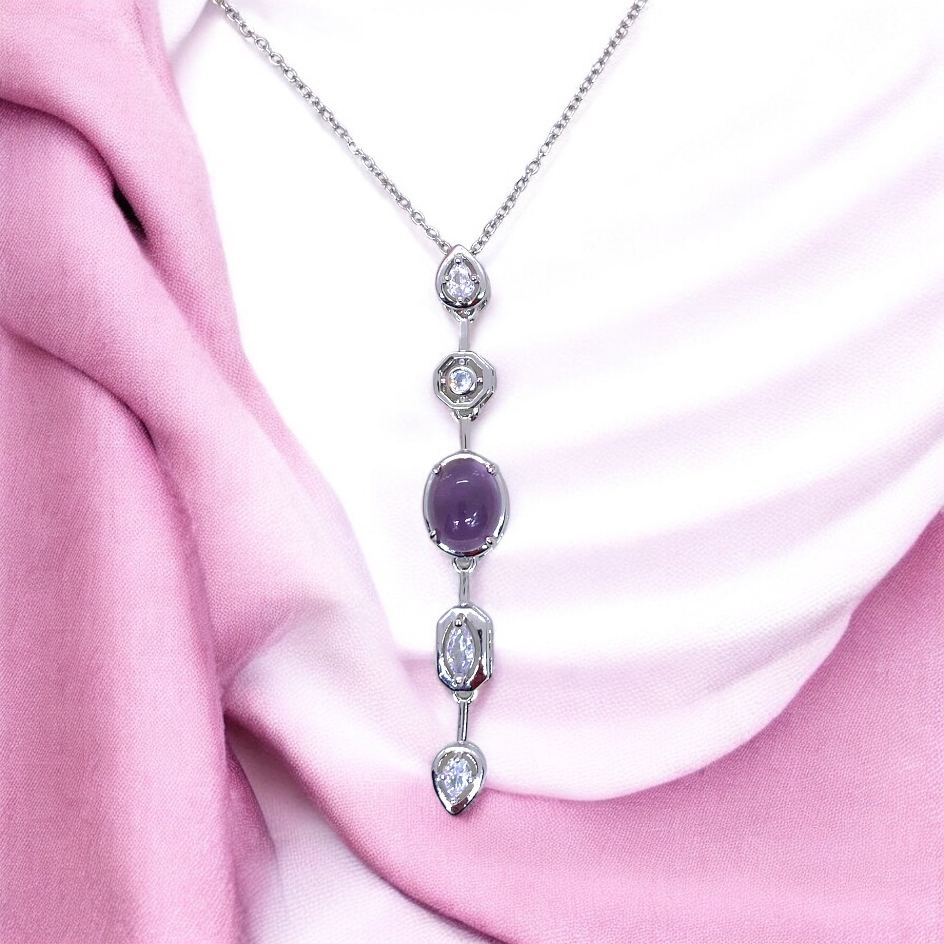 Violet Aura Kolye