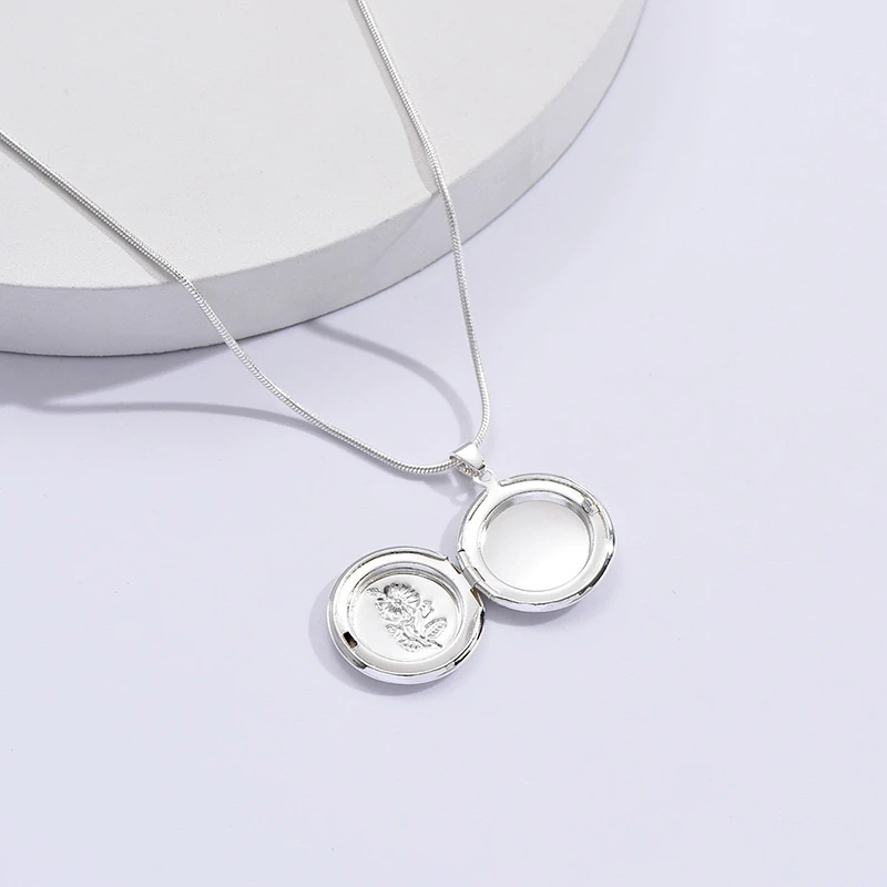 Çelik | Silver Çiçekli Open Locket Kolye