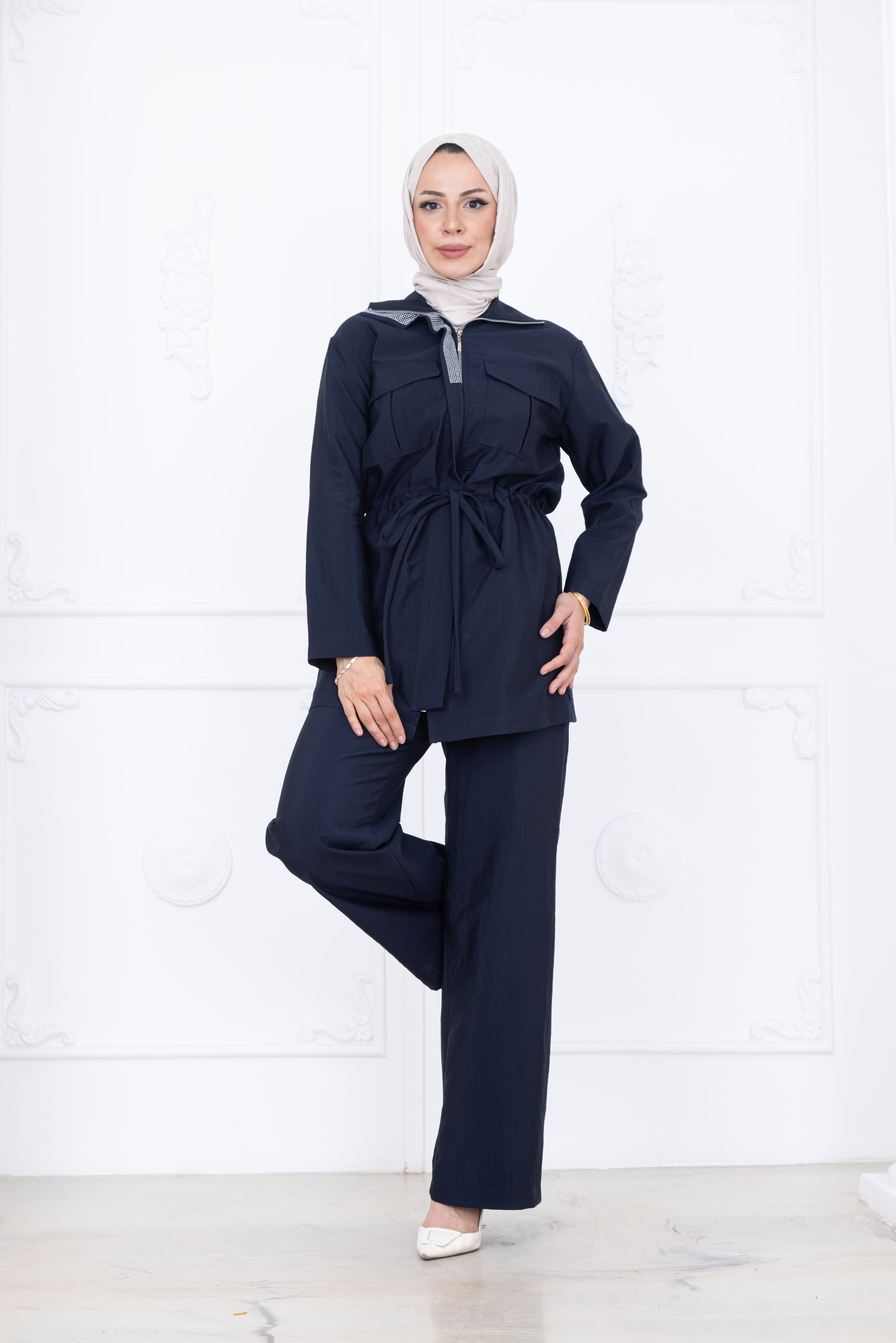 Kadın Polyester Kumaş Takım – Klasik & Zarif Görünüm