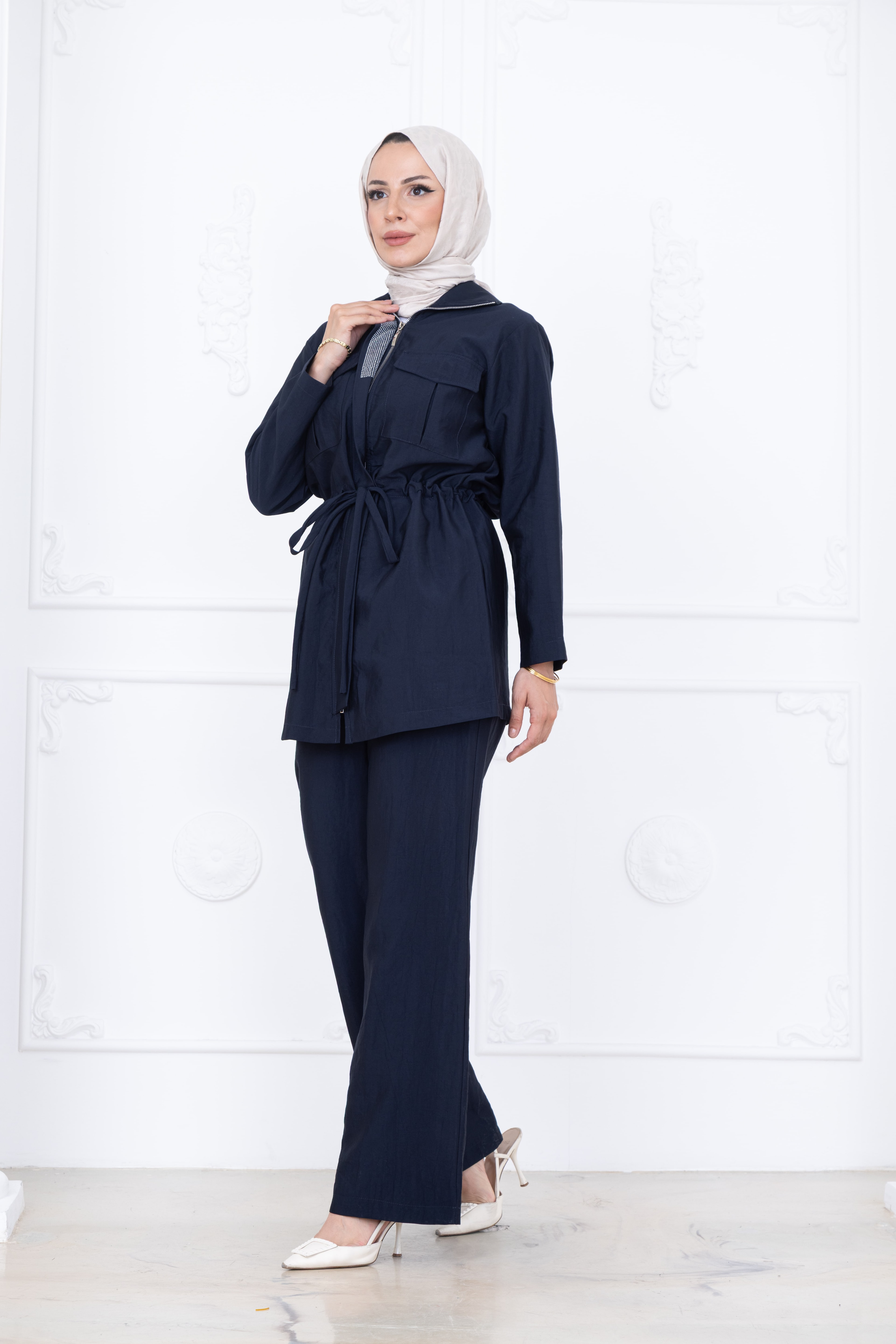 Kadın Polyester Kumaş Takım – Klasik & Zarif Görünüm