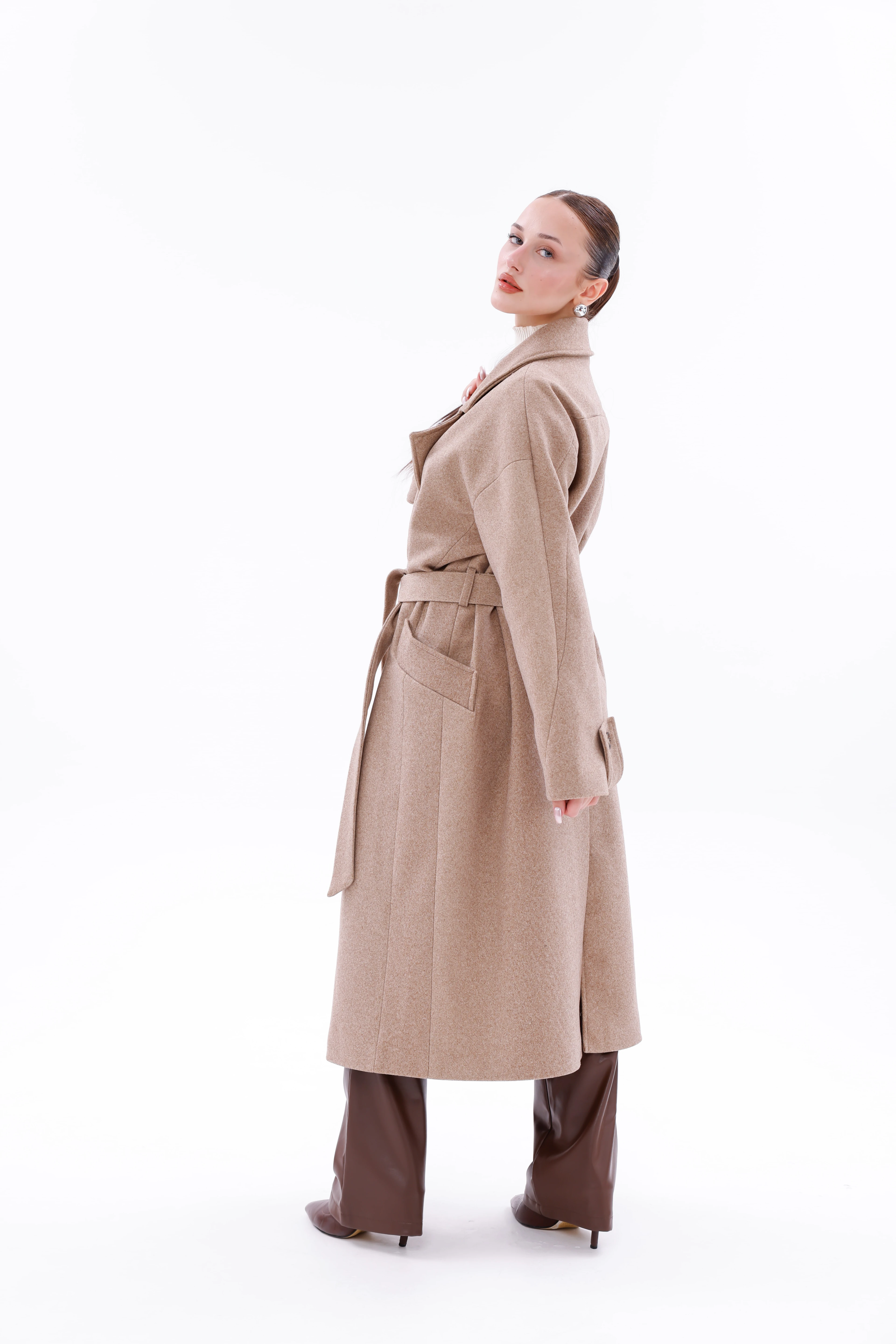 Elony Kadın Kaşe Kaban – Standart Beden Şık Kışlık Dış Giyim 