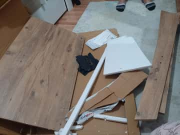 Müşteri fotoğrafı: X Ayaklı Raflı Ders Çalışma Masası 50x90 cm Beyaz