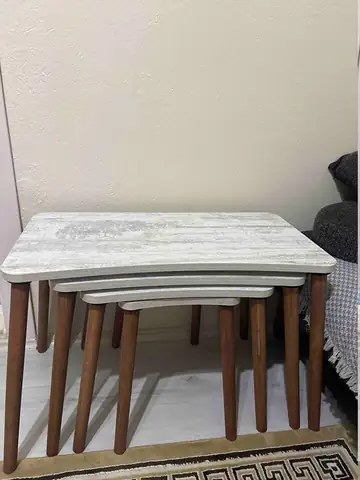Müşteri fotoğrafı: Erendiz 4lü Ahşap Ayaklı Zigon Sehpa XL Kristal