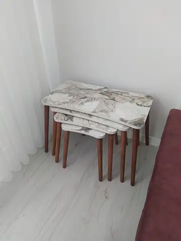 Müşteri fotoğrafı: Erendiz 4lü Ahşap Ayaklı Zigon Sehpa XL Beyaz Mermer