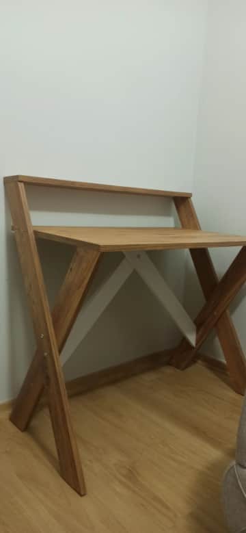 Müşteri fotoğrafı: X Ayaklı Raflı Ders Çalışma Masası 50x90 cm Beyaz