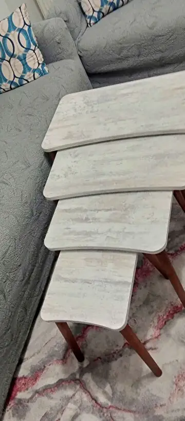 Müşteri fotoğrafı: Erendiz 4lü Ahşap Ayaklı Zigon Sehpa XL Kristal