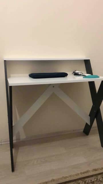 Müşteri fotoğrafı: X Ayaklı Raflı Ders Çalışma Masası 50x90 cm Beyaz