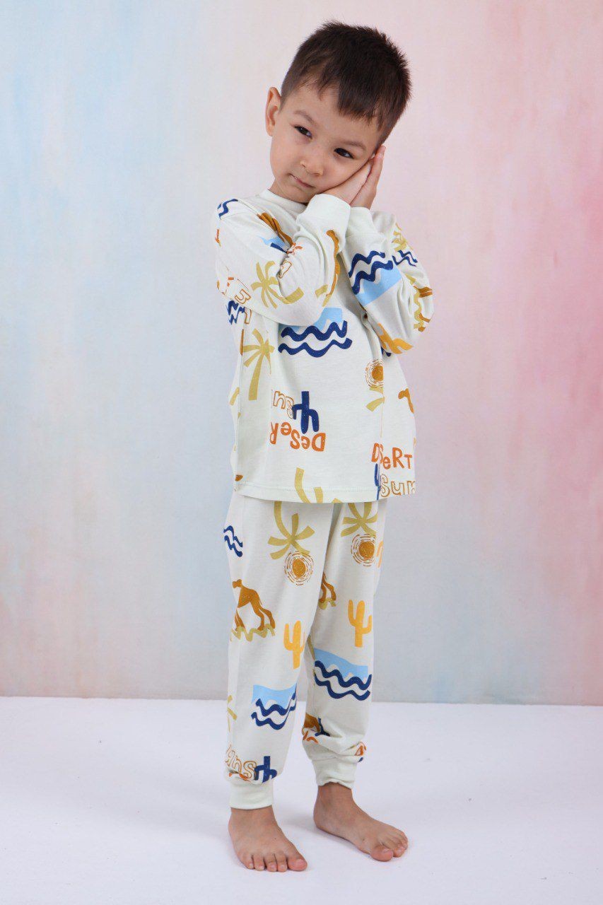 Deve Baskılı Pijama Takımı 