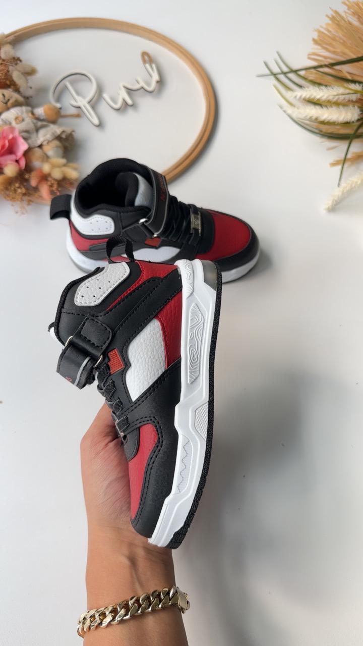 Siyah Kırmızı  Işıklı Spor Ayakkabı