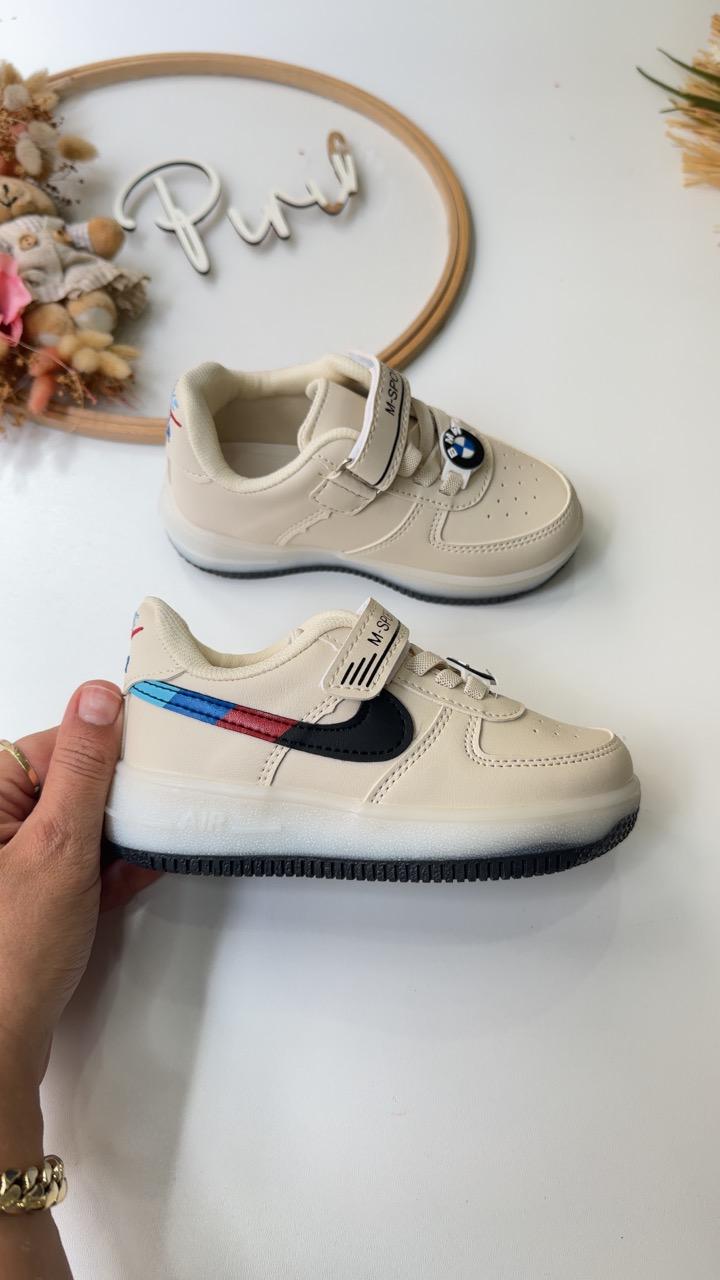 IŞIKLI 26/30 ERKEK ÇOCUK AYAKKABI SİYAH BEYAZ