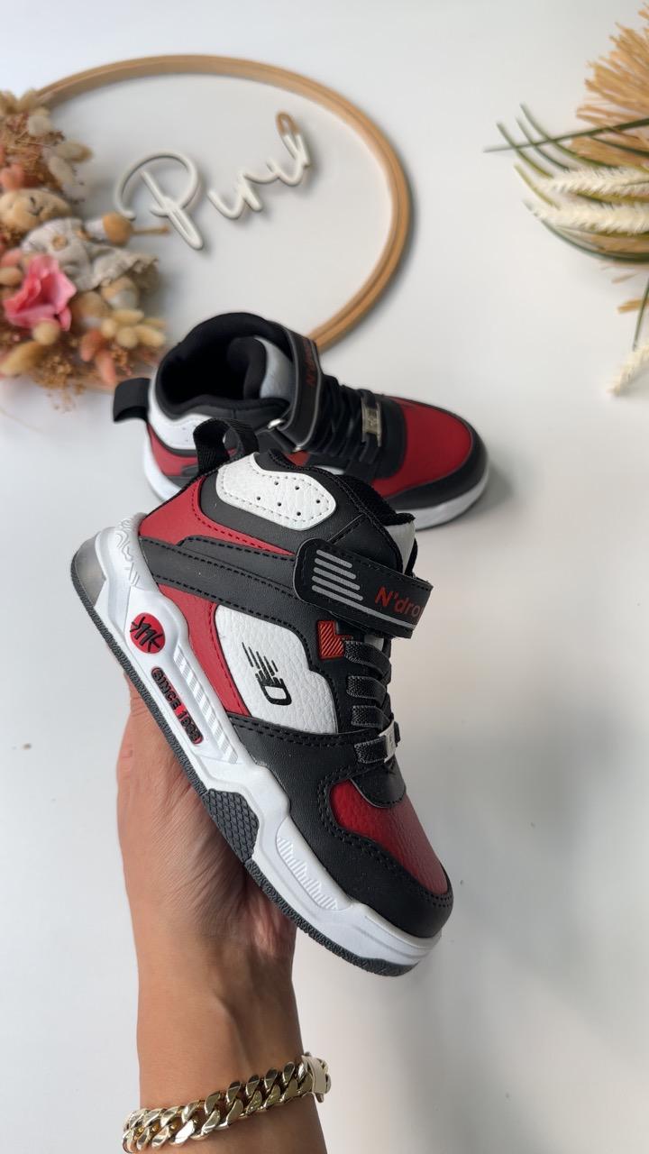 Siyah Kırmızı  Işıklı Spor Ayakkabı