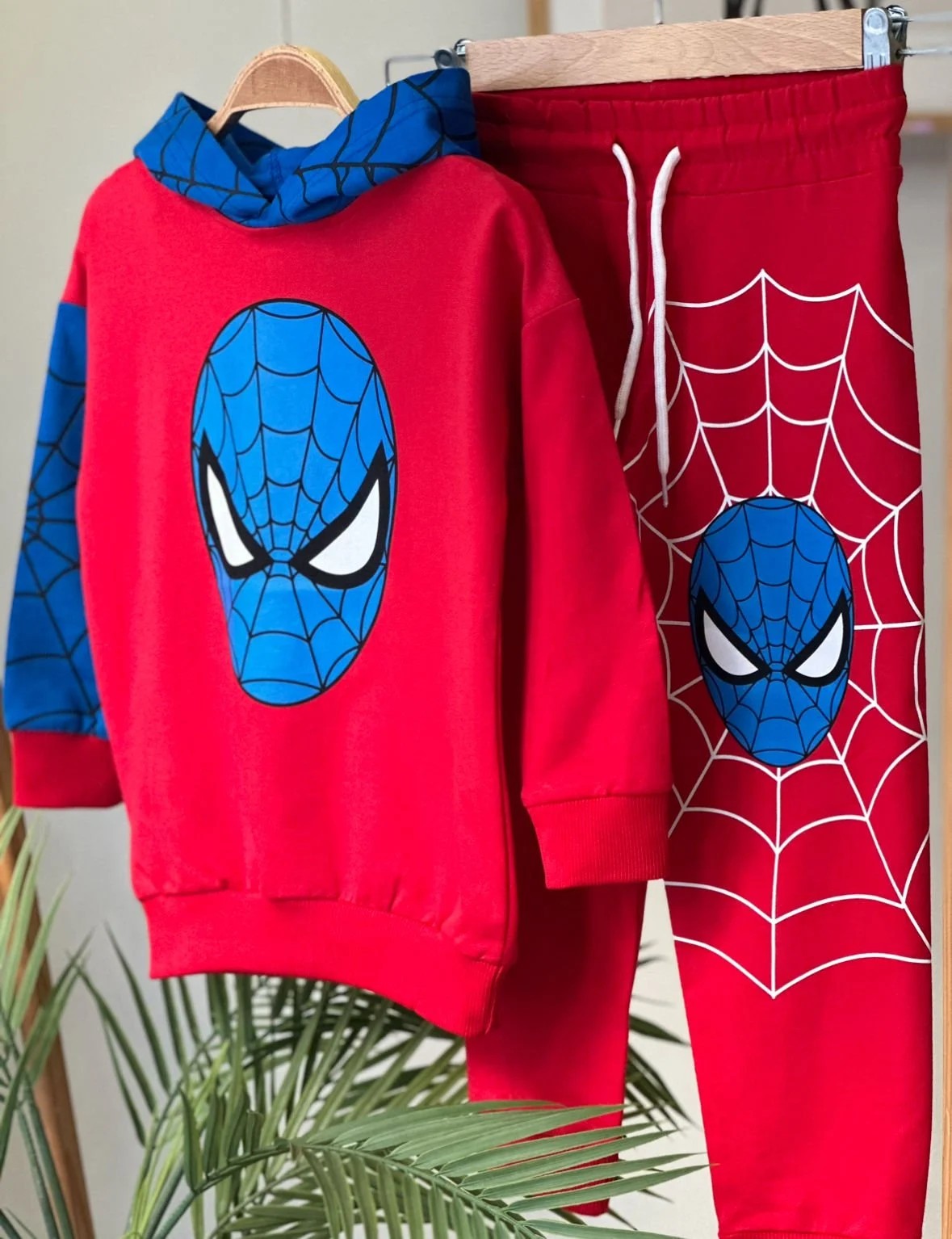 Spiderman Takım Kırmızı