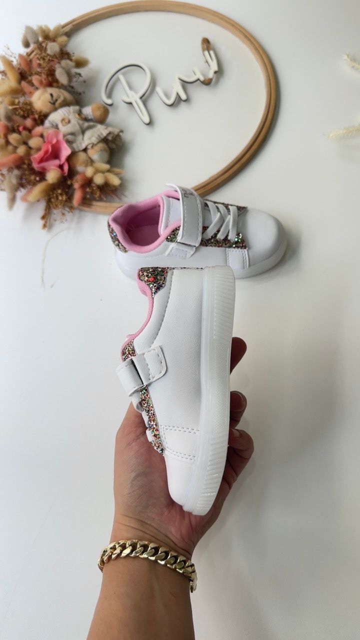 YILDIZ DETAY IŞIKLI AYAKKABI RENKLİ SİMLİ