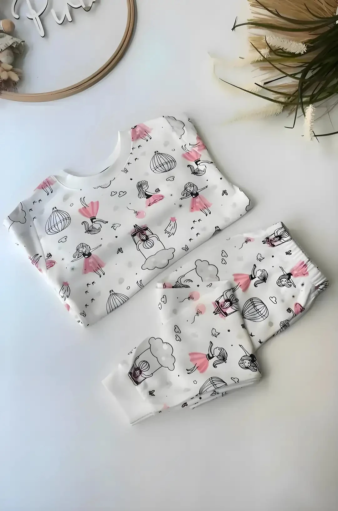 Kız Baskılı Pijama Takımı Beyaz